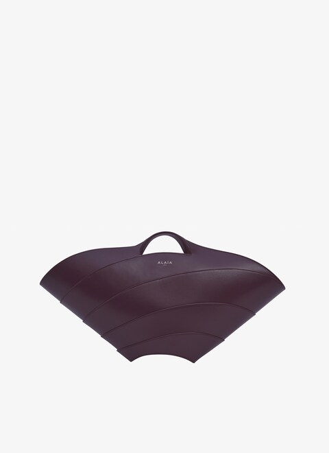 Khaima Medium bag in calfskin - maison-alaia.com
