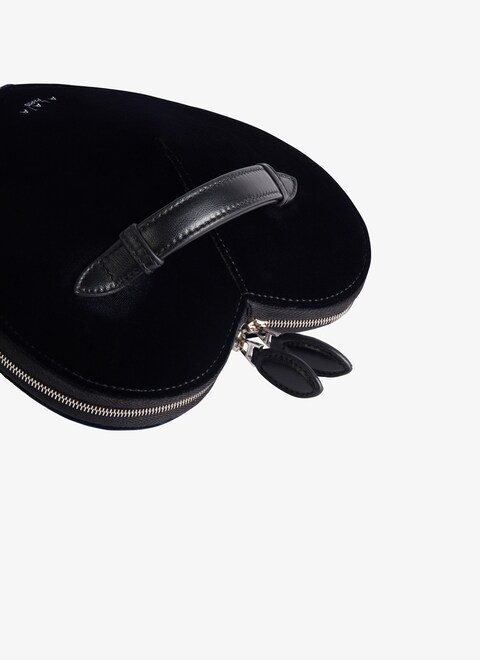 Le cœur Clutch aus Samt - maison-alaia.com