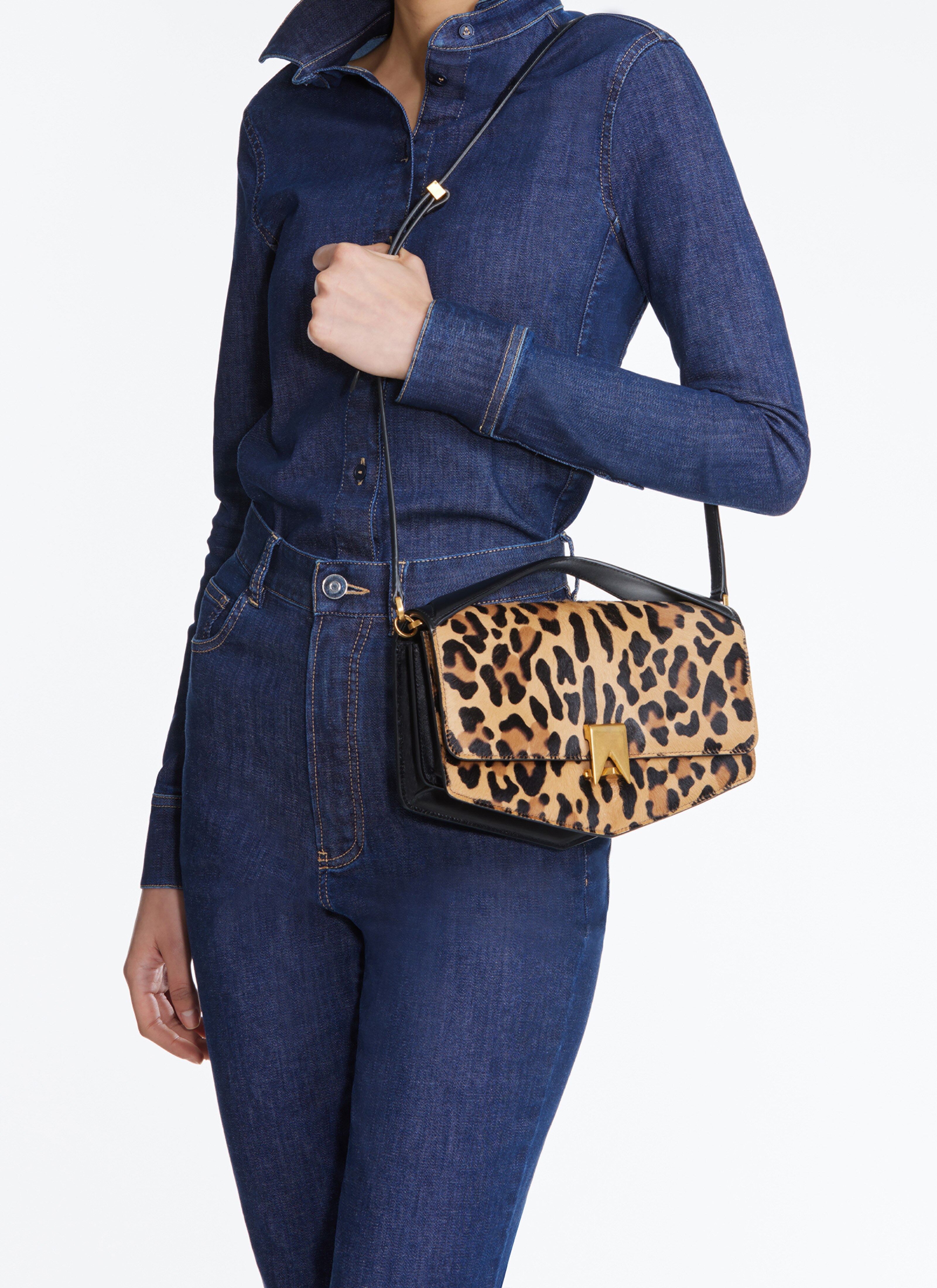 ALAÏA BROWN LE PAPA EAST WEST BAG IN CALFSKIN