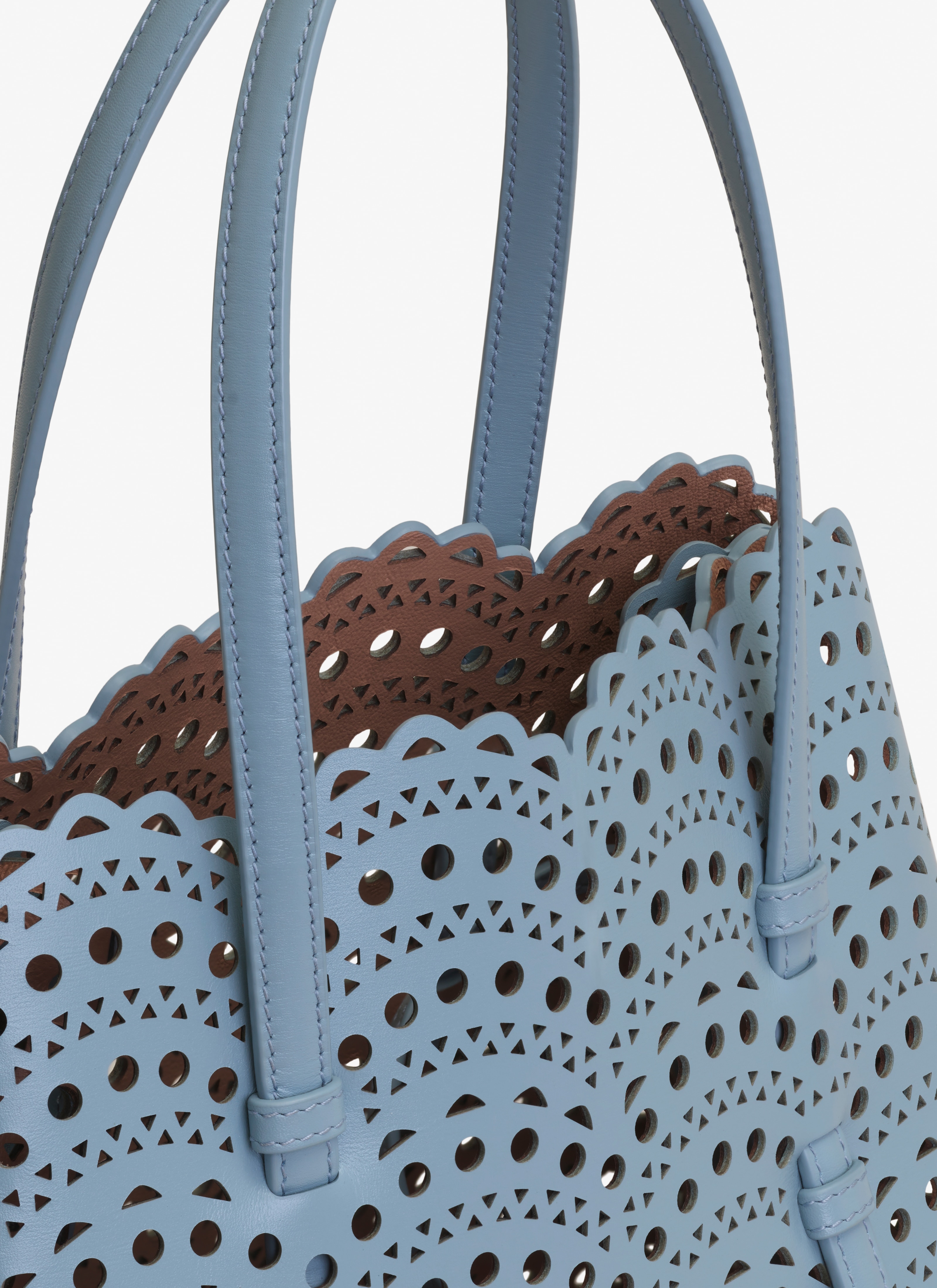 ALAÏA MINA 25 BAG IN VIENNE WAVE CALFSKIN |ALAÏA US