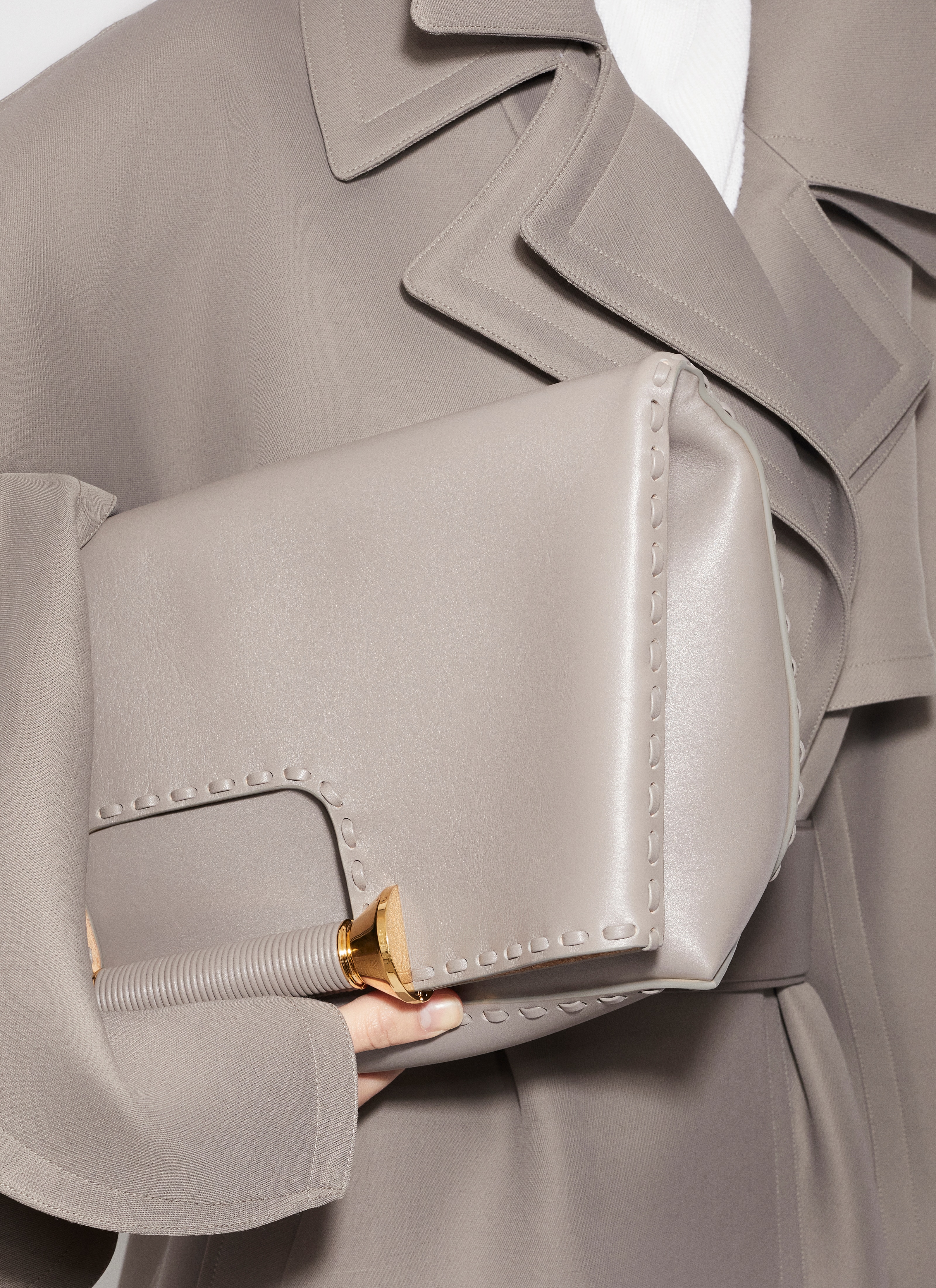 ALAÏA BROWNISH GREY TOTE BAG BOBINE IN PELLE DI VITELLO