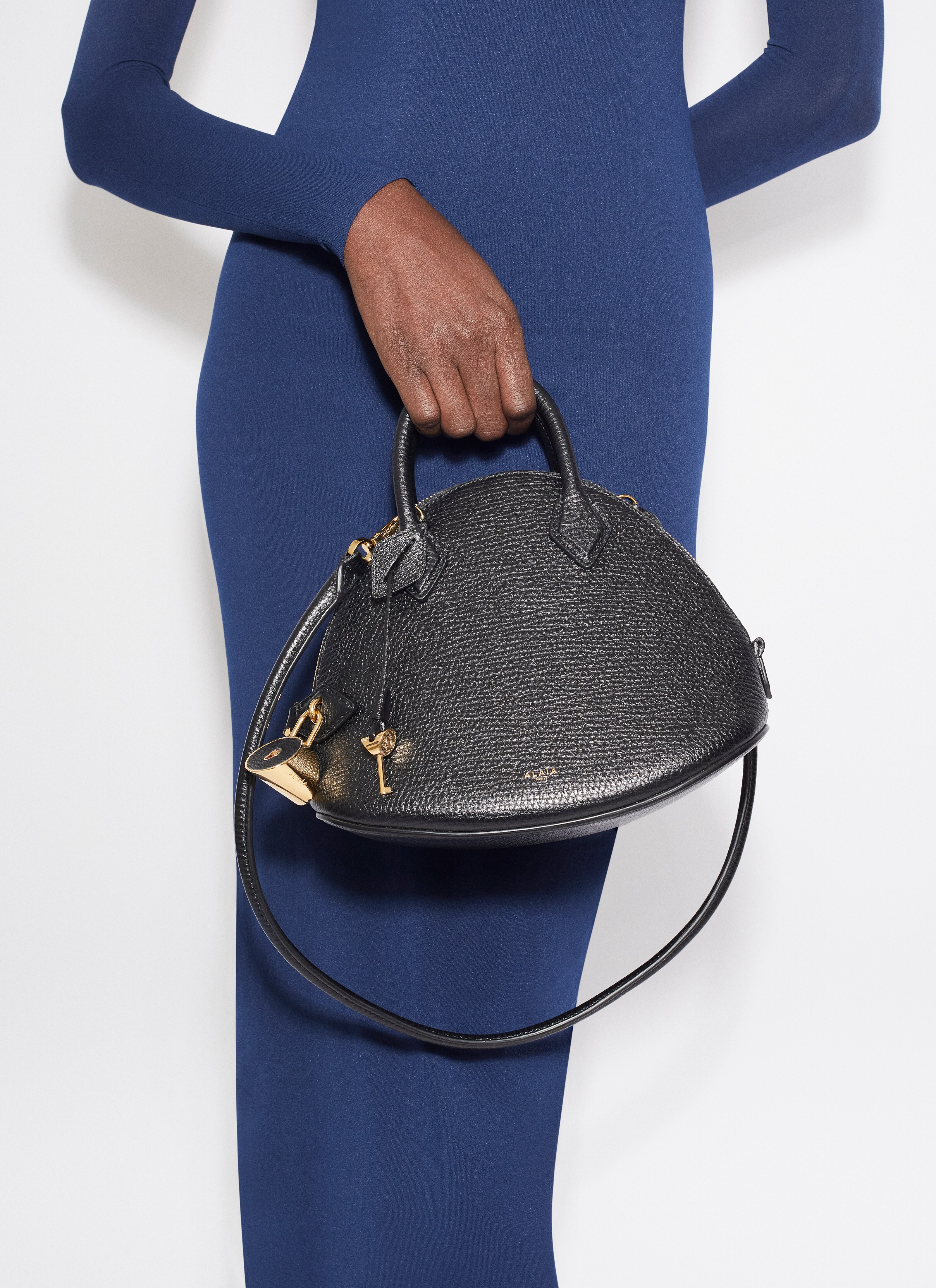 ALAÏA BLACK DOME 25 BAG IN CALFSKIN