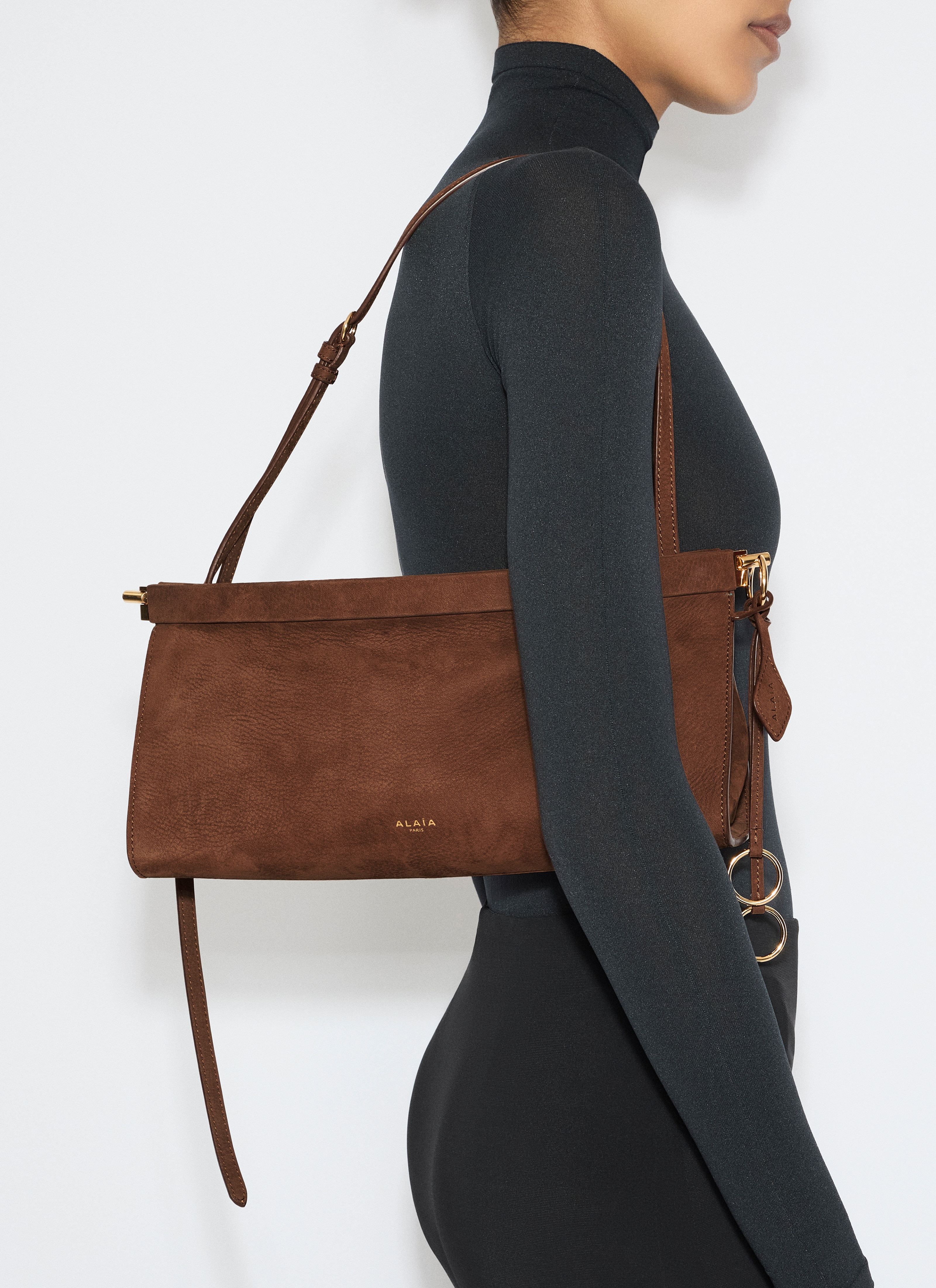 ALAÏA BROWN LE CLICK EAST WEST MEDIUM BAG IN NUBUCK