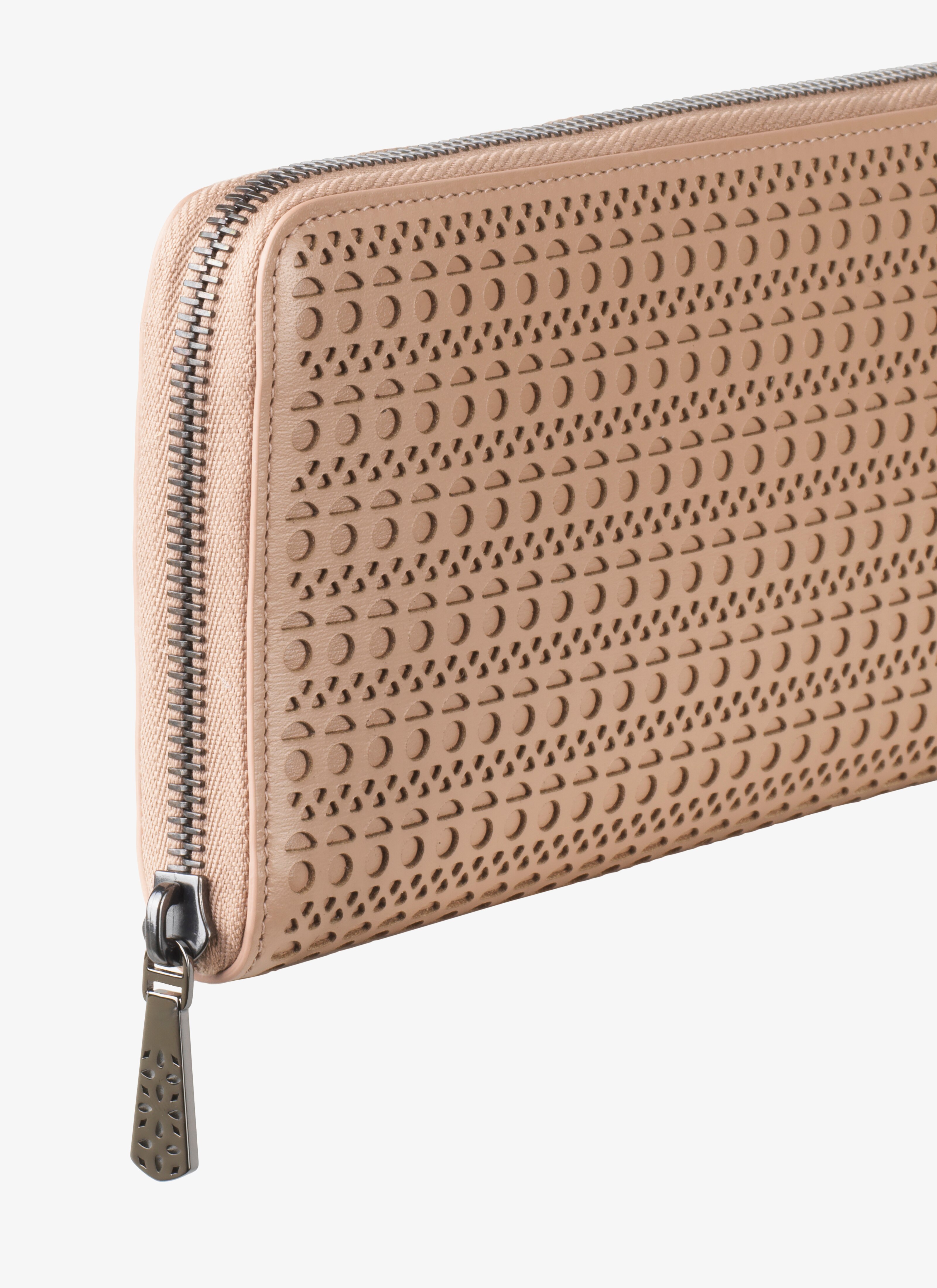 19 Zip-Around Wallet 19 Zip-Around Wallet - maison-alaia.com
