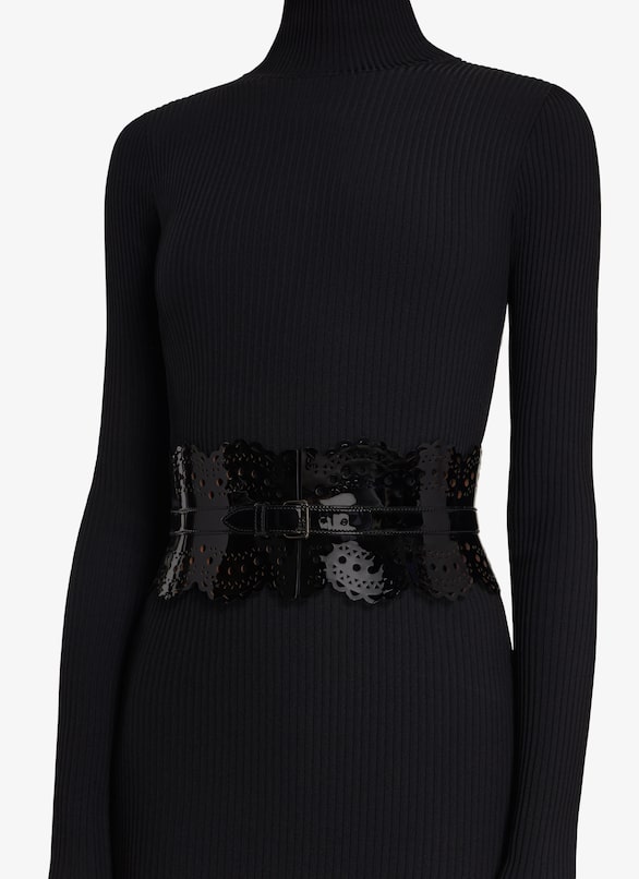 CINTURÓN BUSTIER DE PIEL DE BECERRO CON MOTIVOS VIENNE Y OLA ALAÏA NEGRO CINTURÓN BUSTIER DE PIEL DE BECERRO CON MOTIVOS VIENNE Y OLA