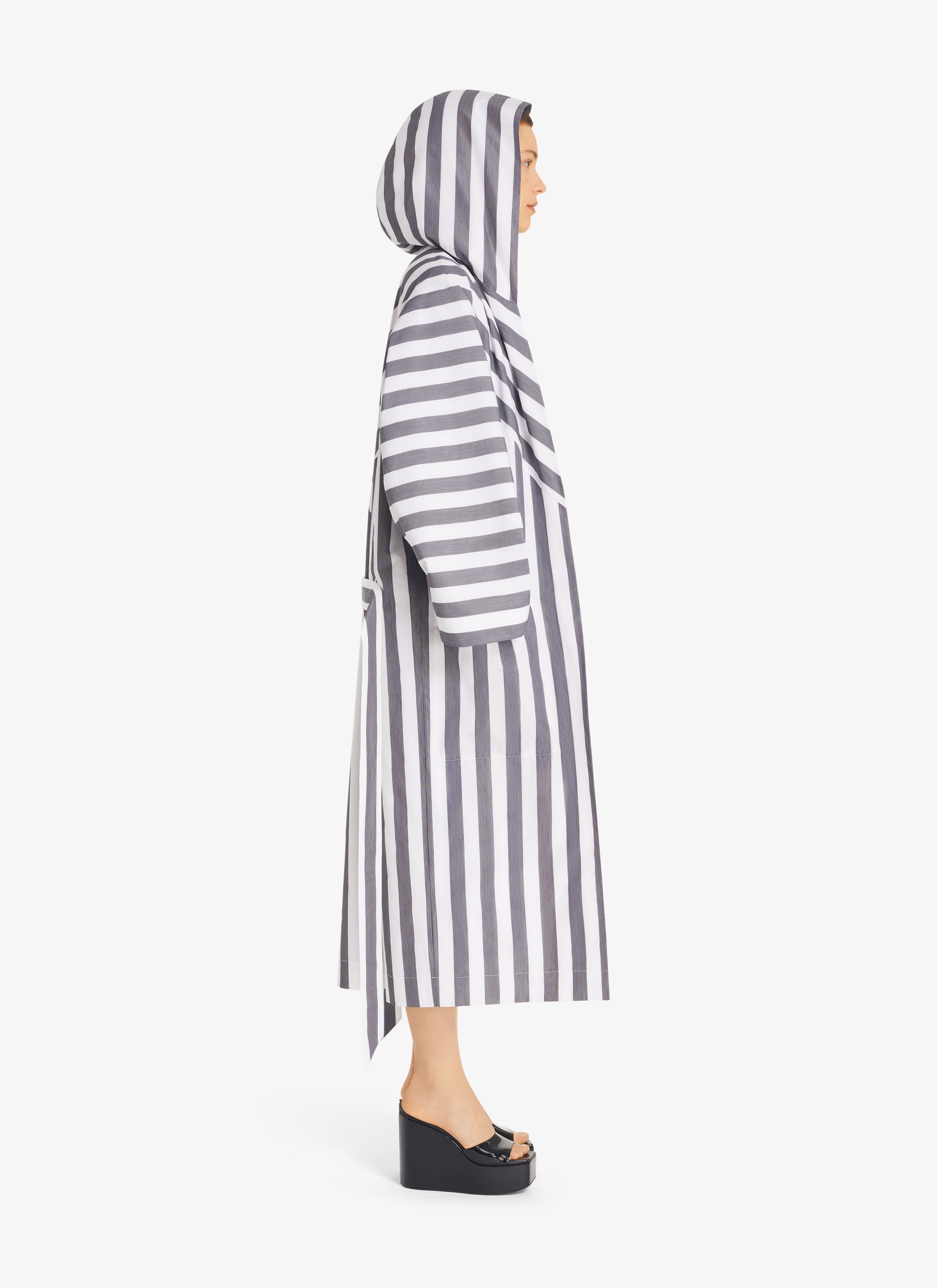 ALAÏA WHITE/BLACK STRIPED POPLIN BATHROBE