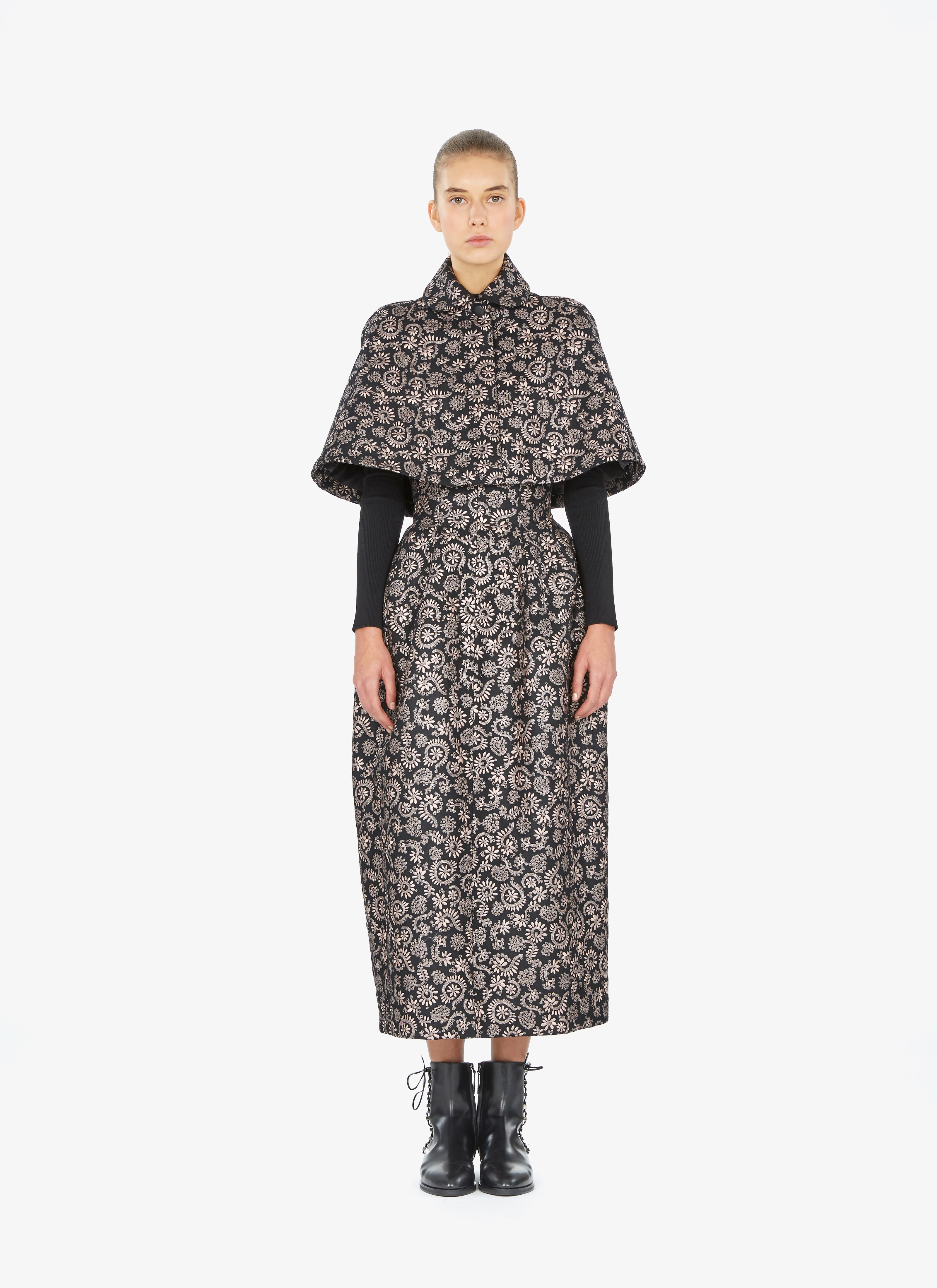 Short Embroidered Cape Short Embroidered Cape - maison-alaia.com