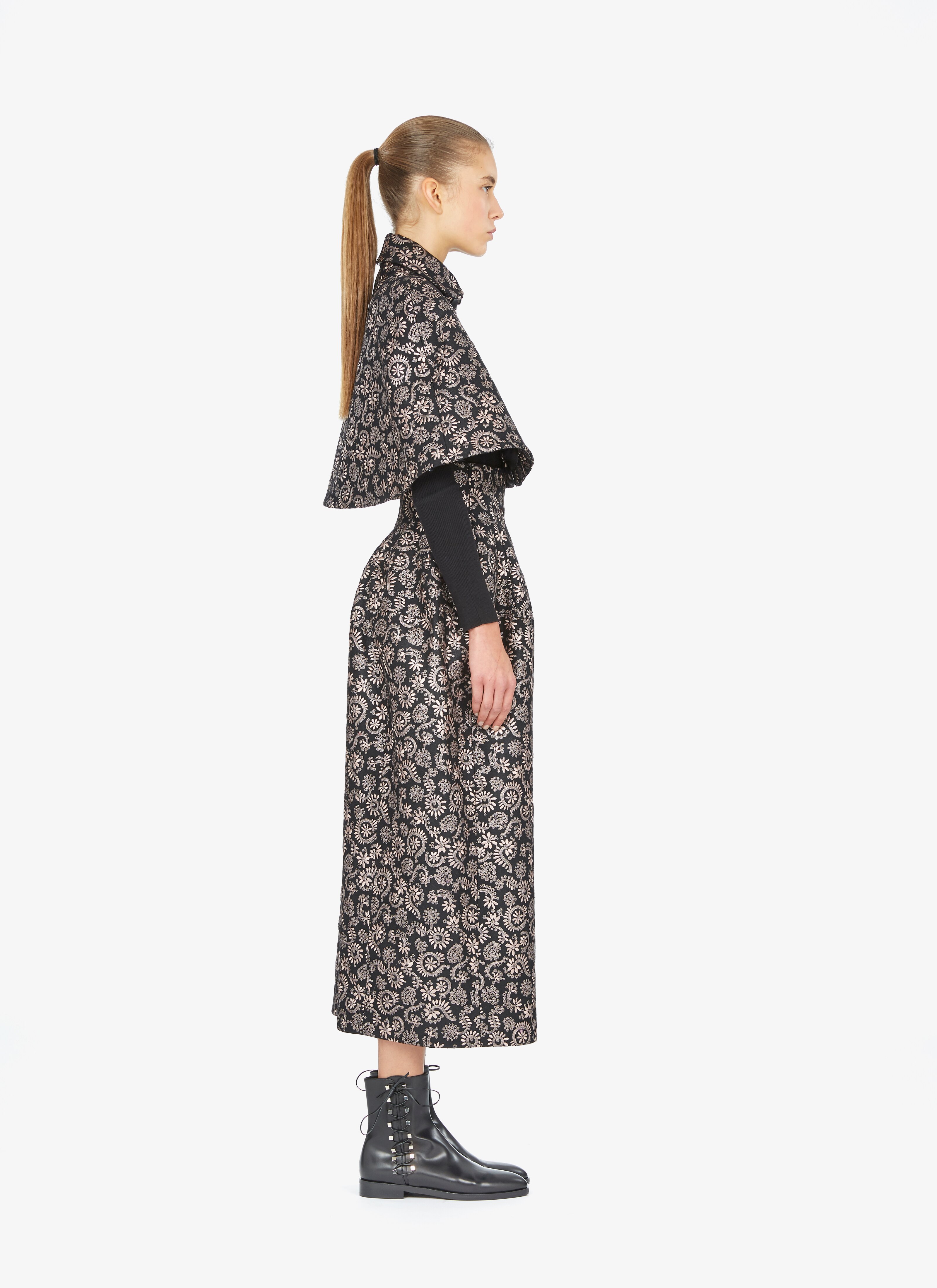Short Embroidered Cape Short Embroidered Cape - maison-alaia.com