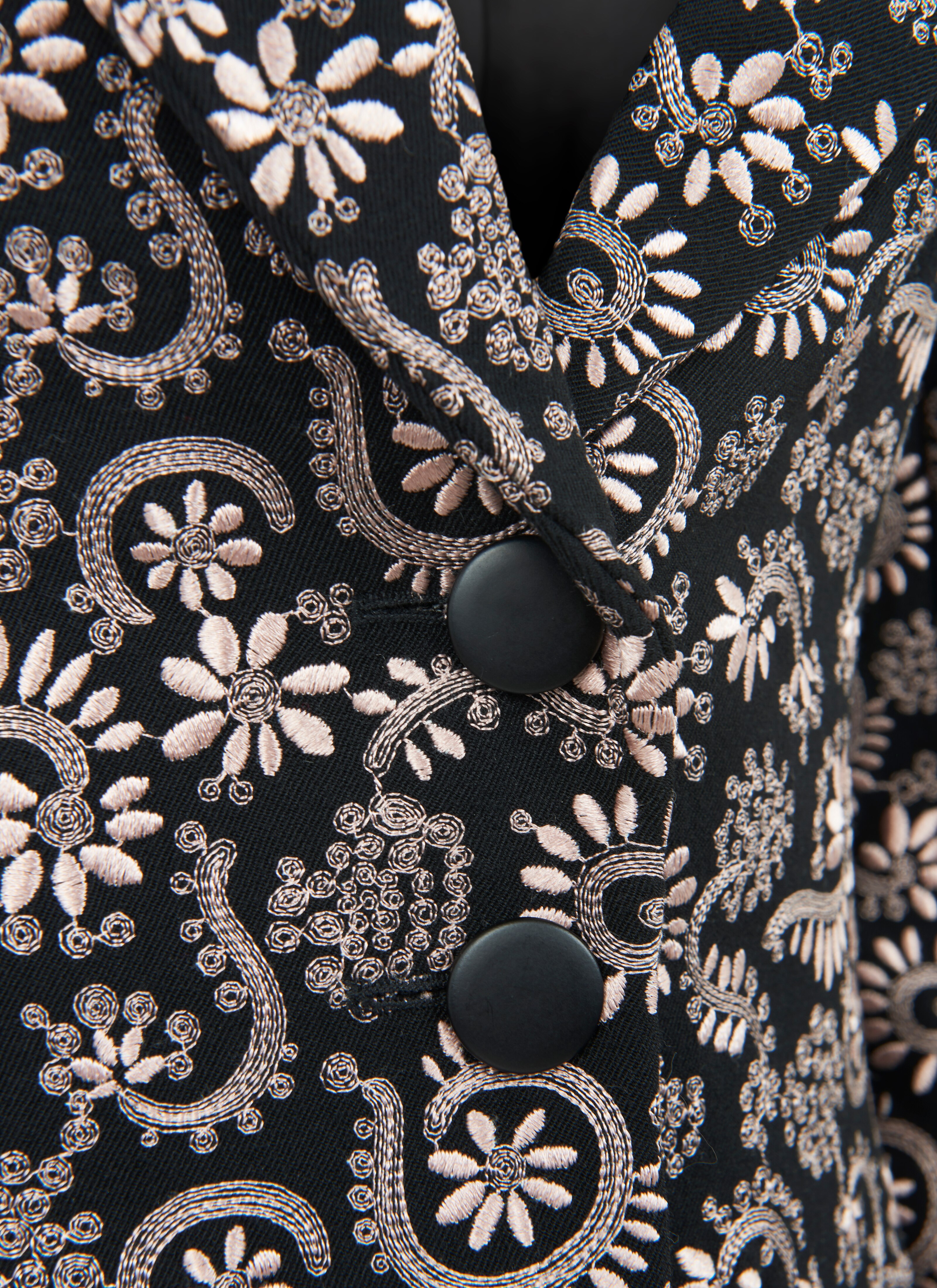 Embroidered Tailored Coat Embroidered Tailored Coat - maison-alaia.com