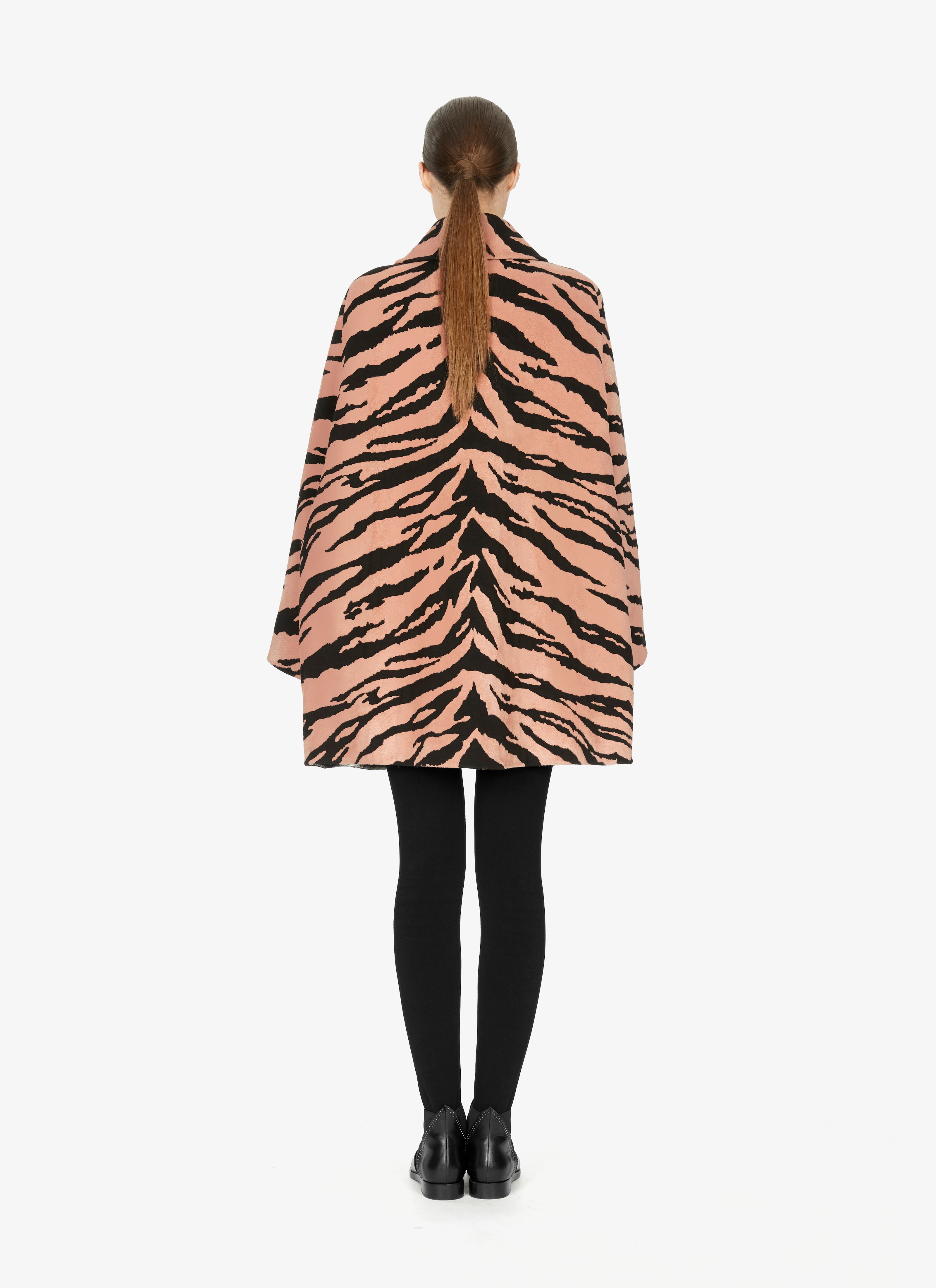 ALAÏA ブラック/ヌード COATS