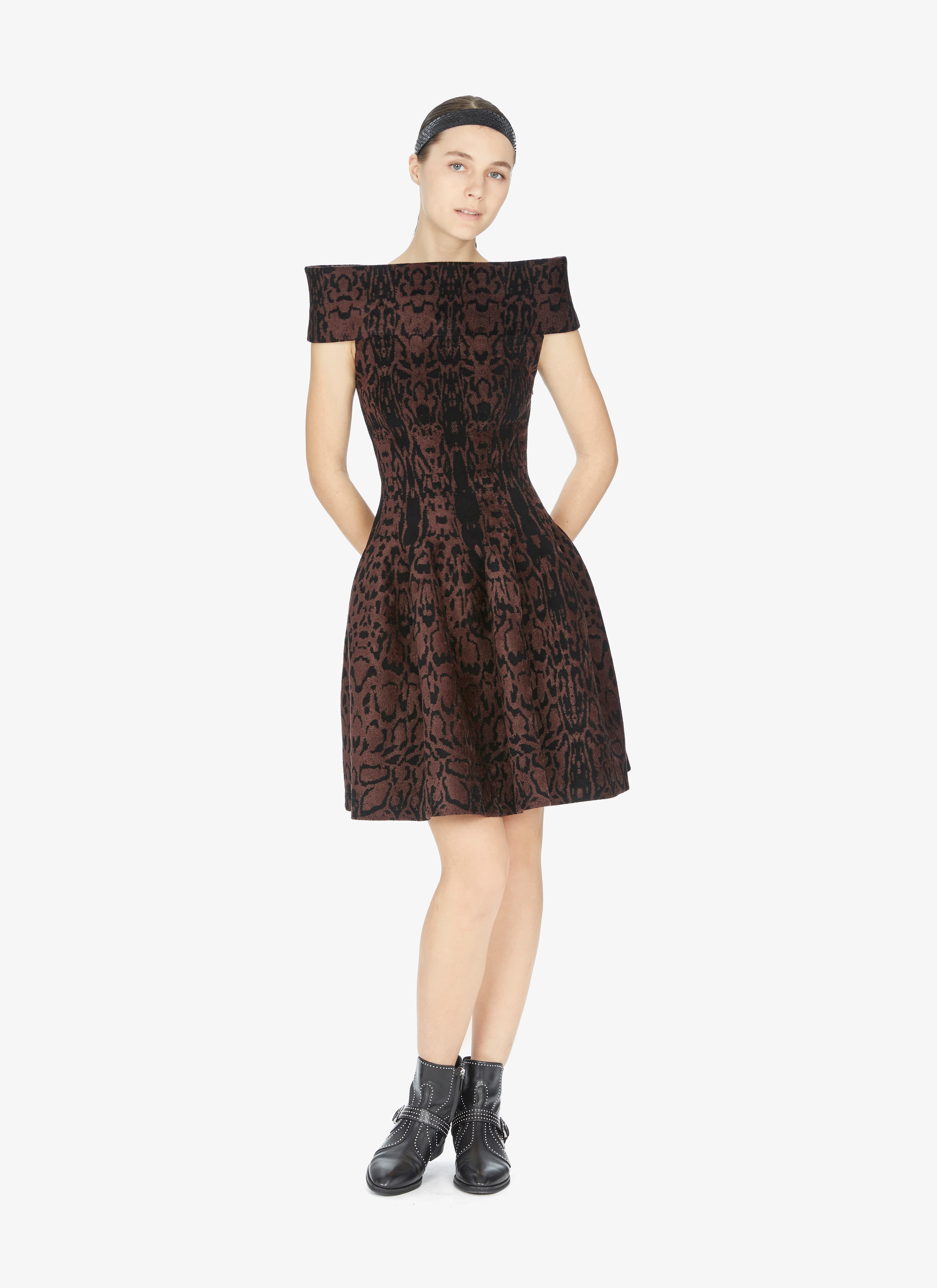 Off-The-Shoulder Dress Off-The-Shoulder Dress - maison-alaia.com