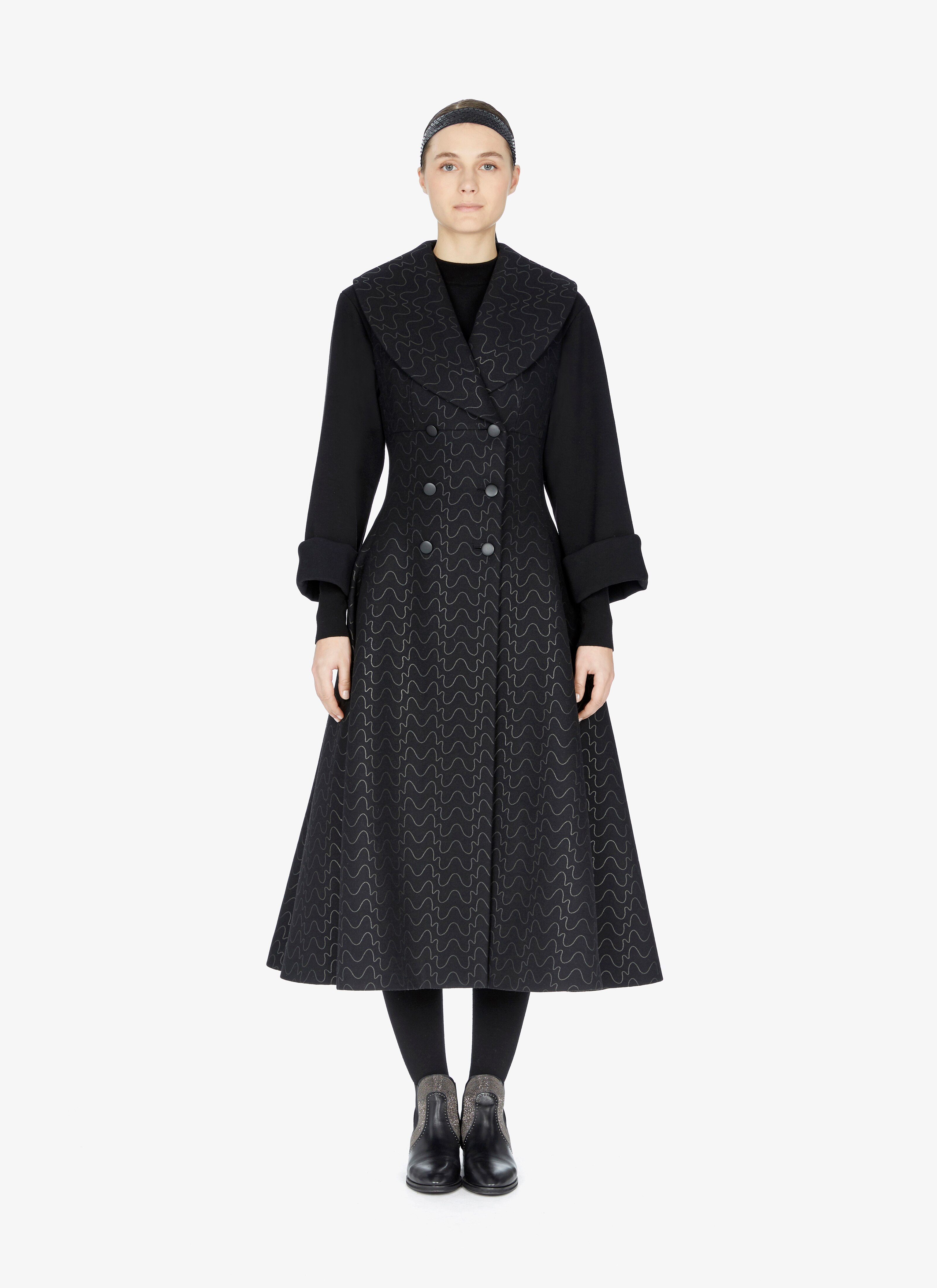 Wool Sleeveless Coat
Wool Sleeveless Coat
- maison-alaia.com