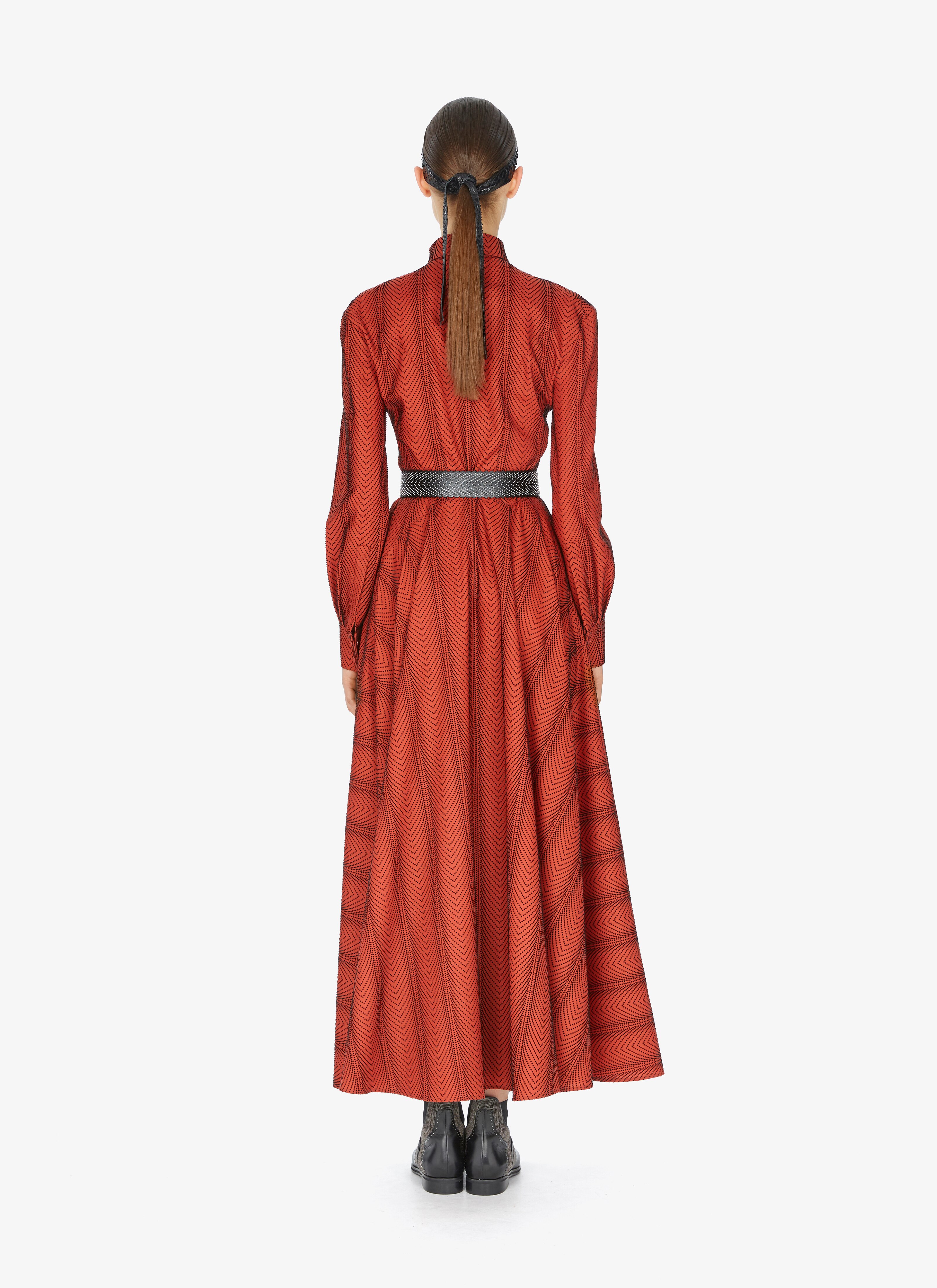 Tailored Wool Shirt Dress
Tailored Wool Shirt Dress
- maison-alaia.com