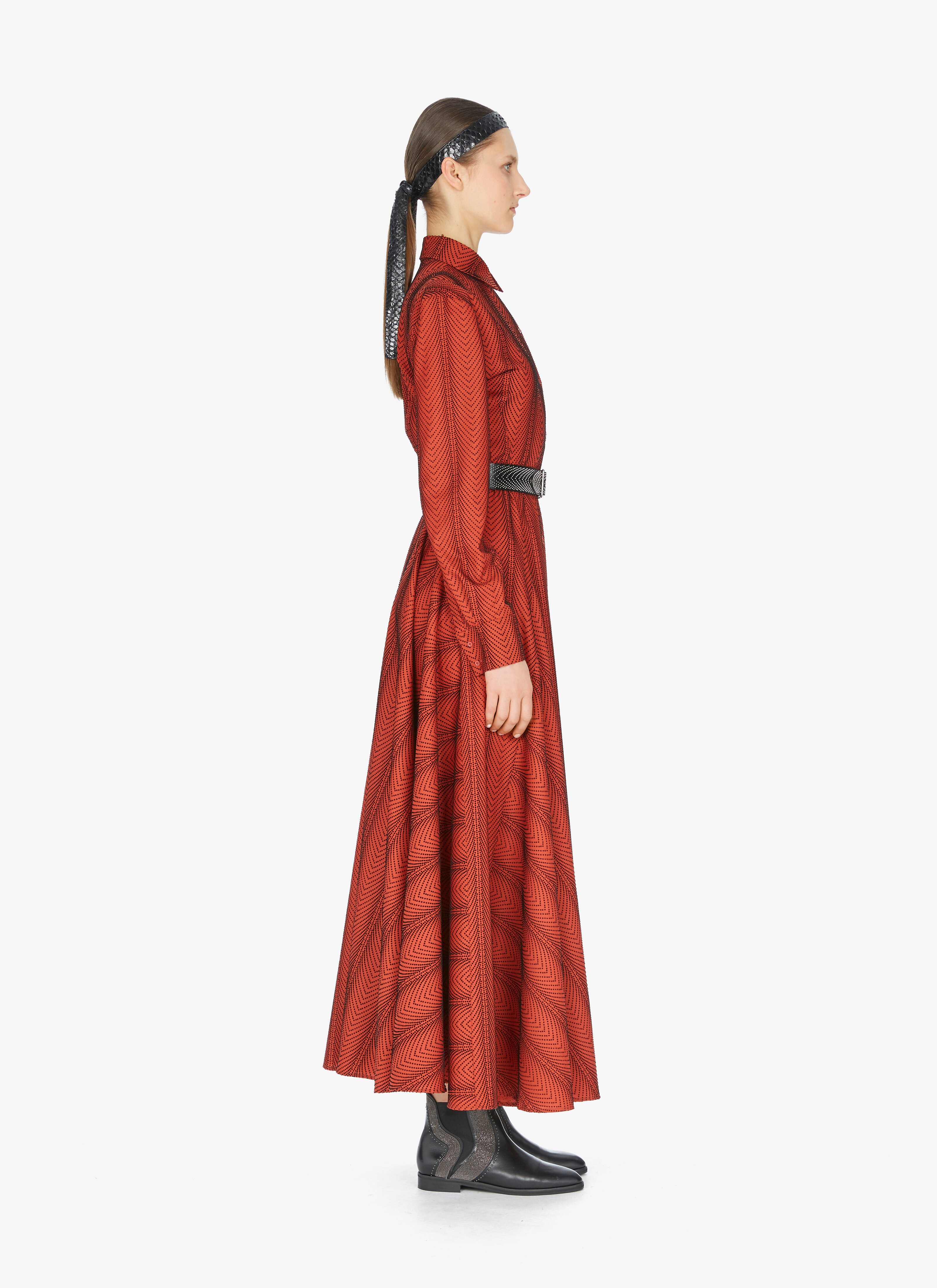 Tailored Wool Shirt Dress
Tailored Wool Shirt Dress
- maison-alaia.com
