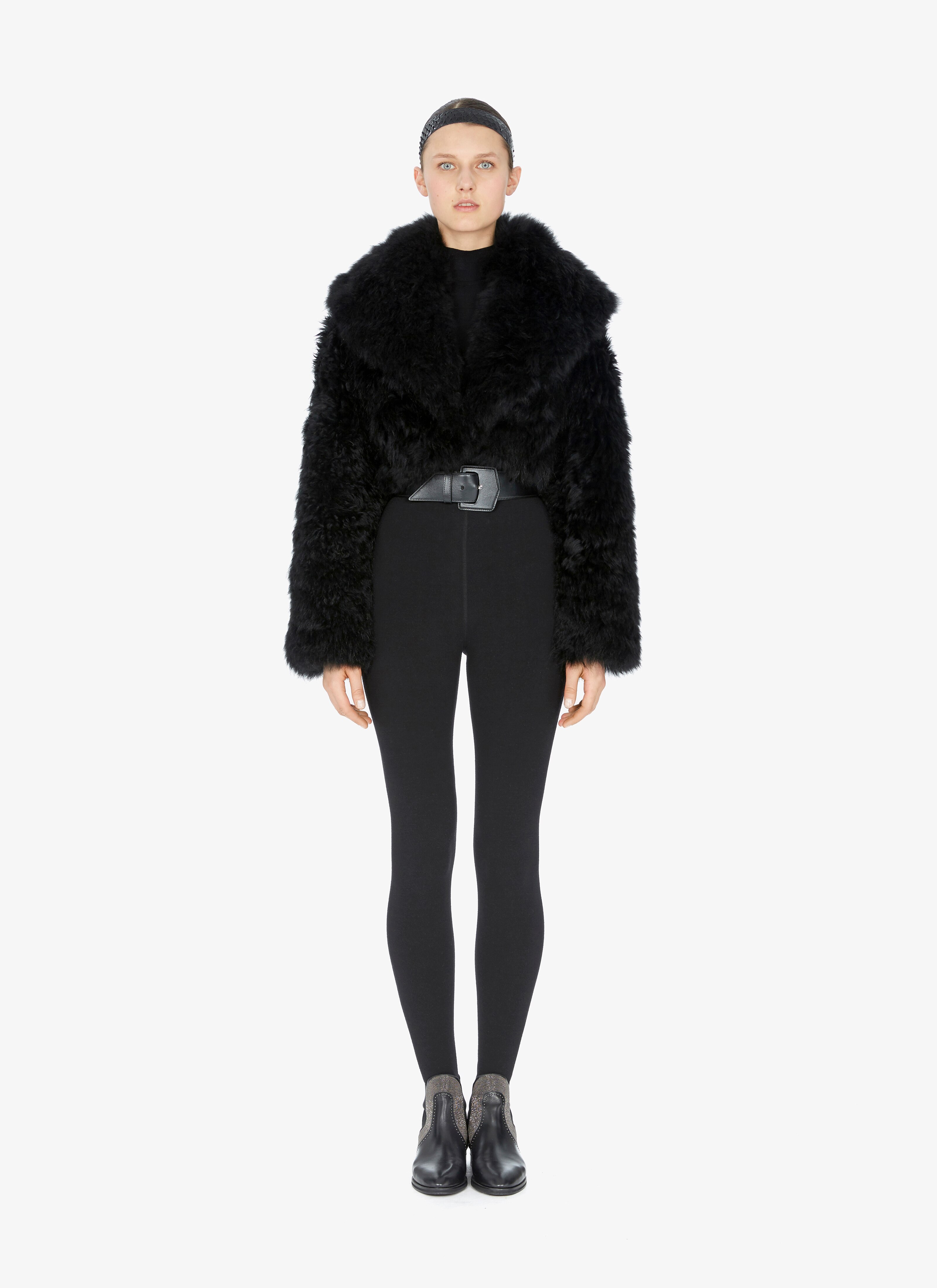 Cashmere Bolero Jacket
Cashmere Bolero Jacket
- maison-alaia.com