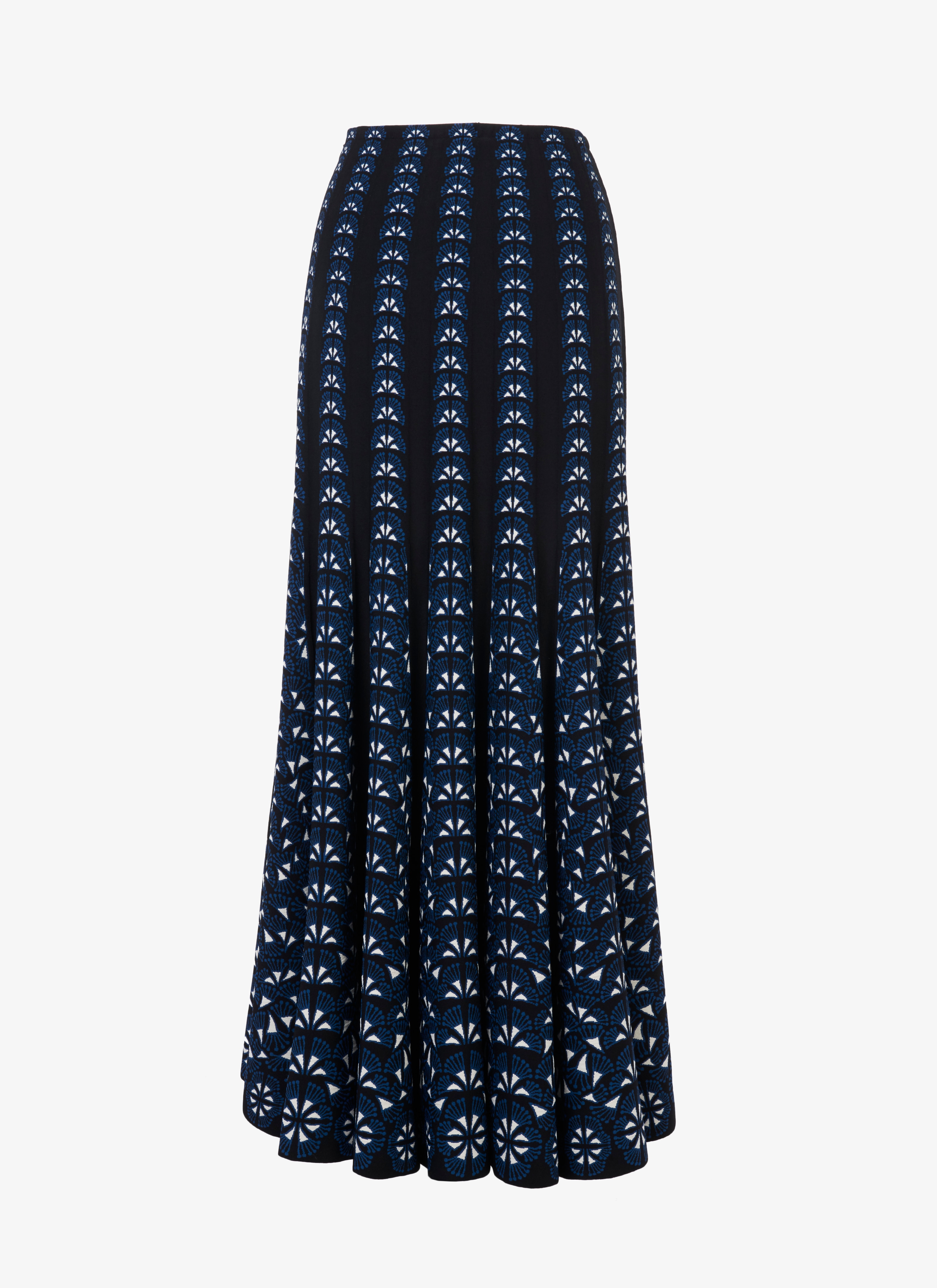 Long Flowing Skirt
Long Flowing Skirt
- maison-alaia.com