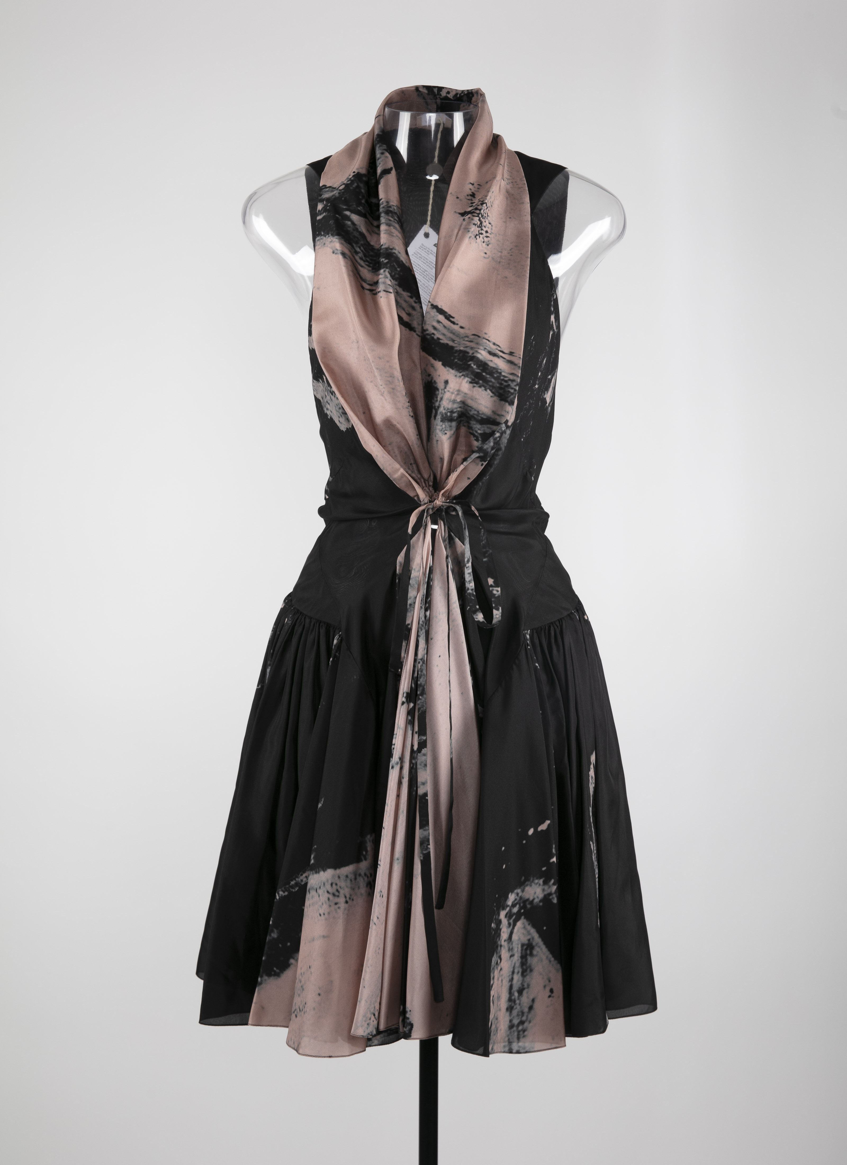 ALAÏA BLACK/LIGHT PINK DRESSES