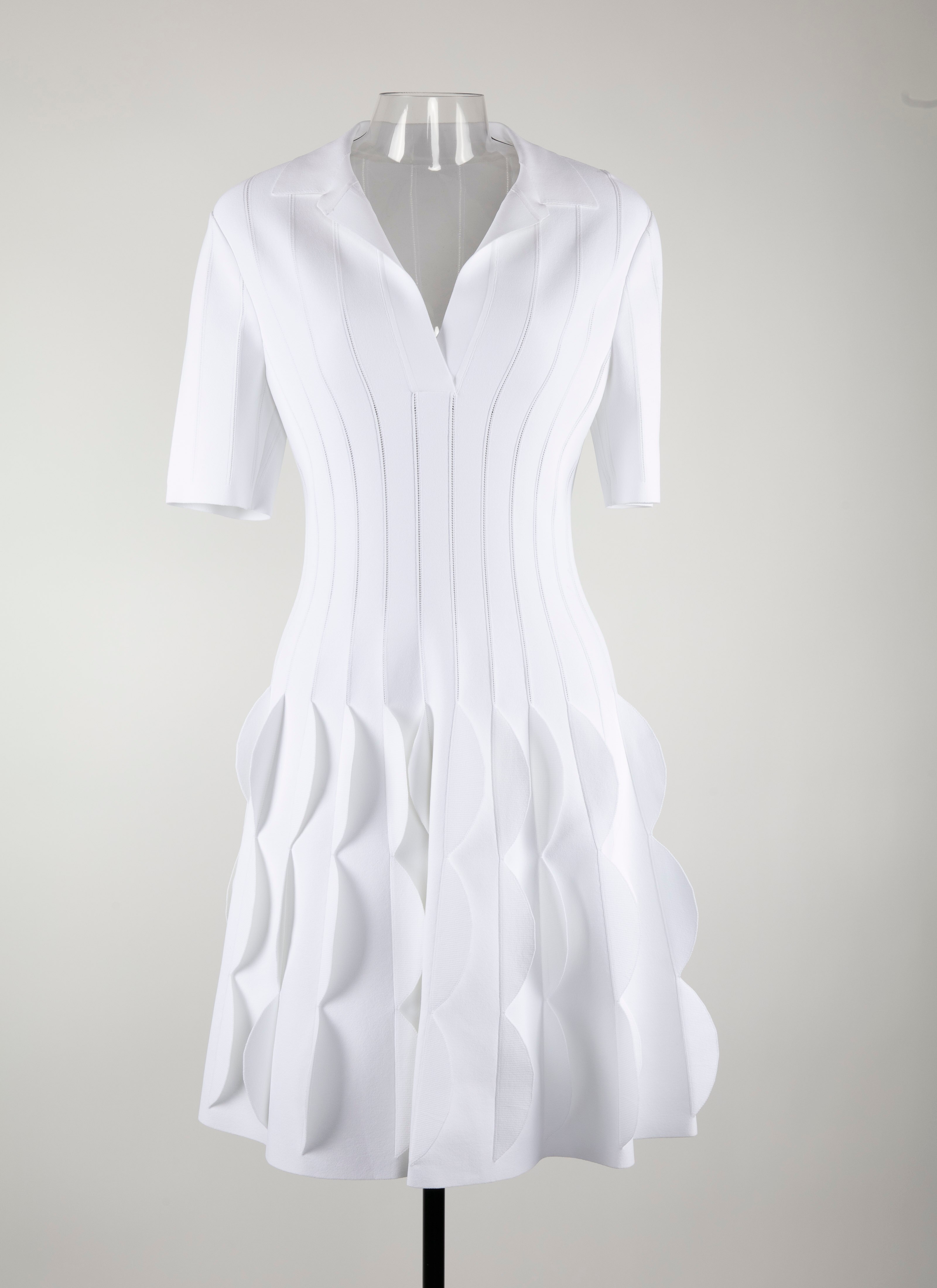 ALAÏA WHITE DRESSES