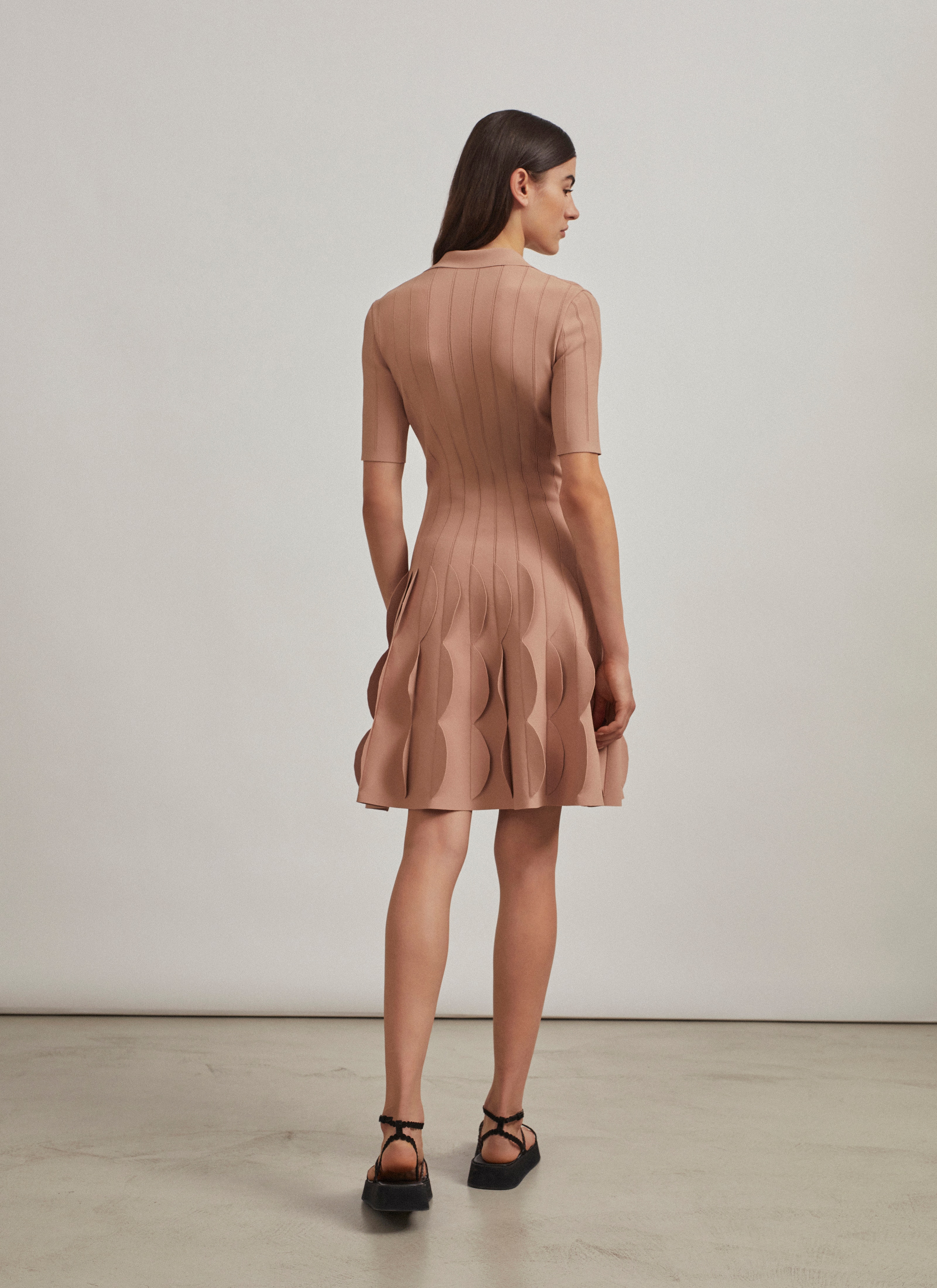 ALAÏA ROBES CHAIR
