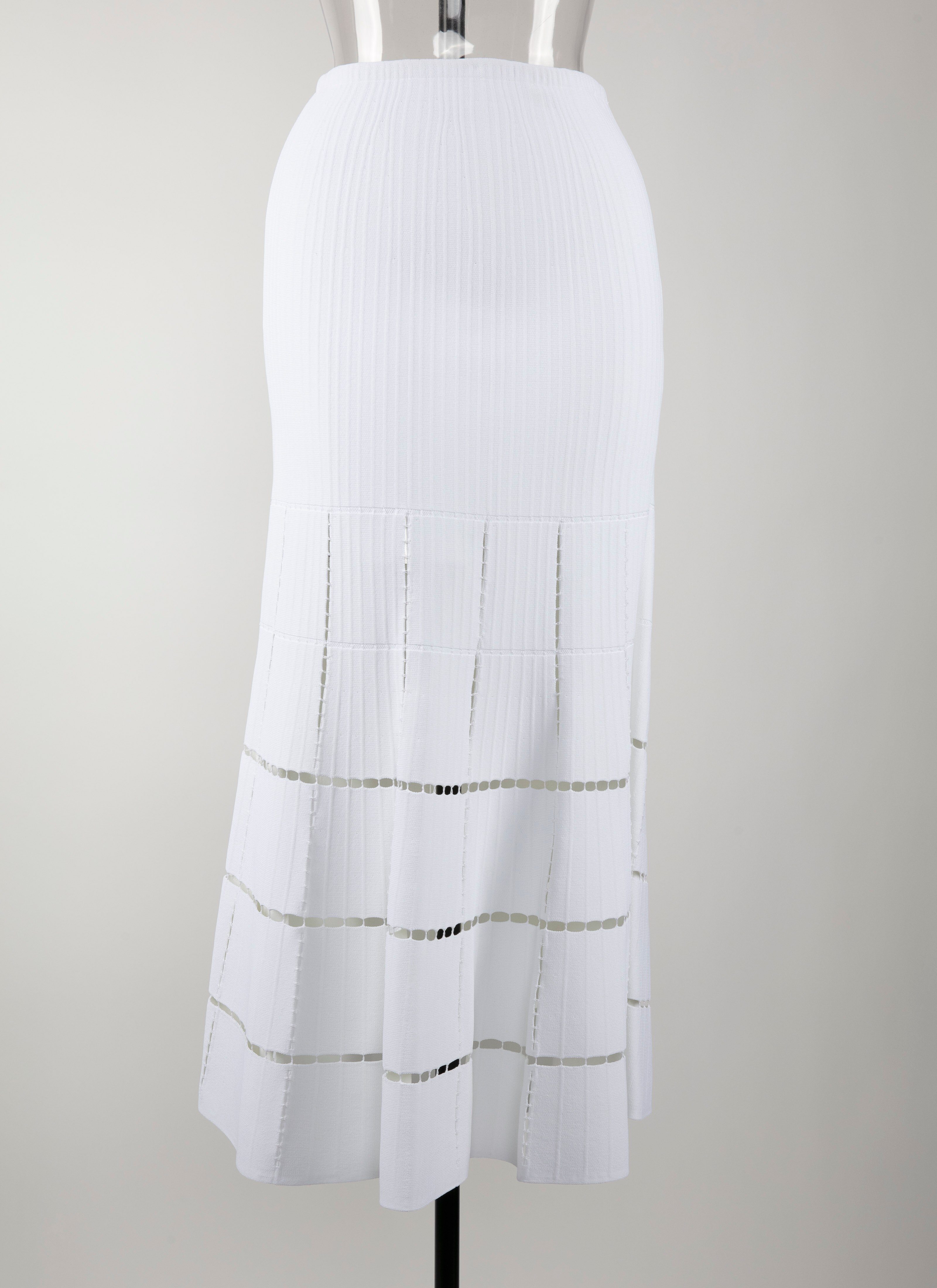 flared skirt white