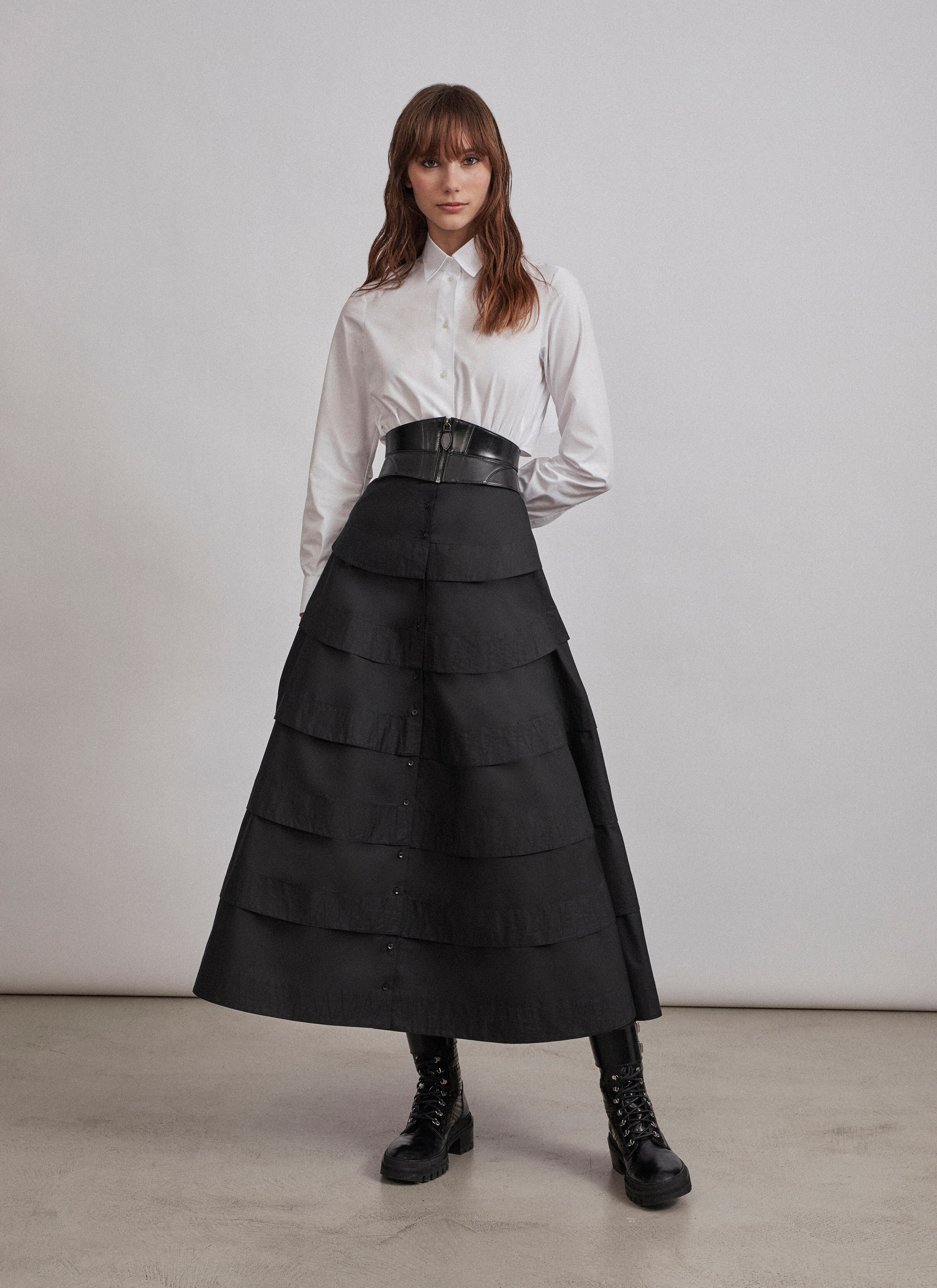 ALAÏA BLACK FLARED POPLIN SKIRT