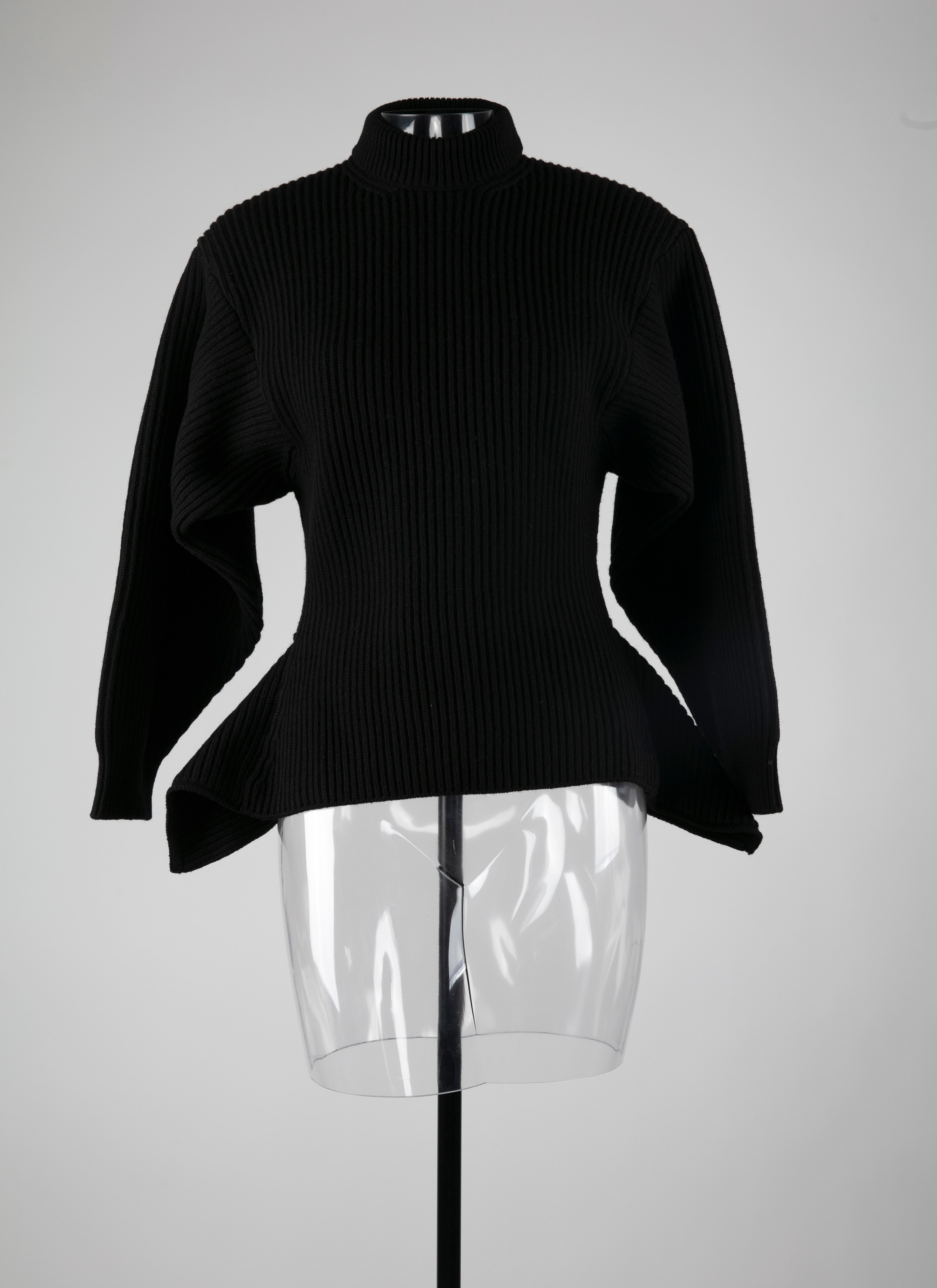 ALAÏA SCHWARZ TOPS