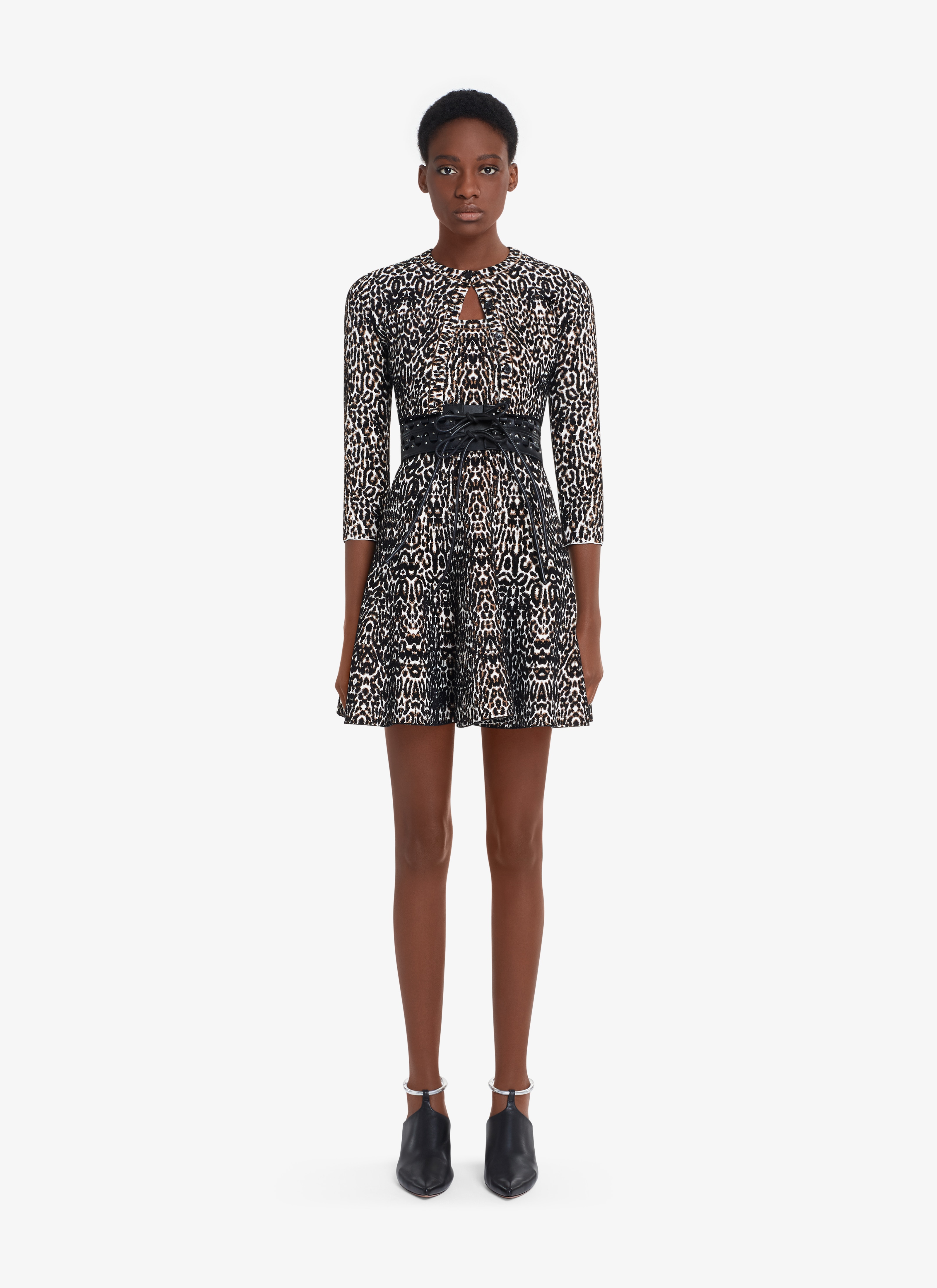 ALAÏA BLACK/IVORY LEOPARD KNIT SHORT CARDIGAN