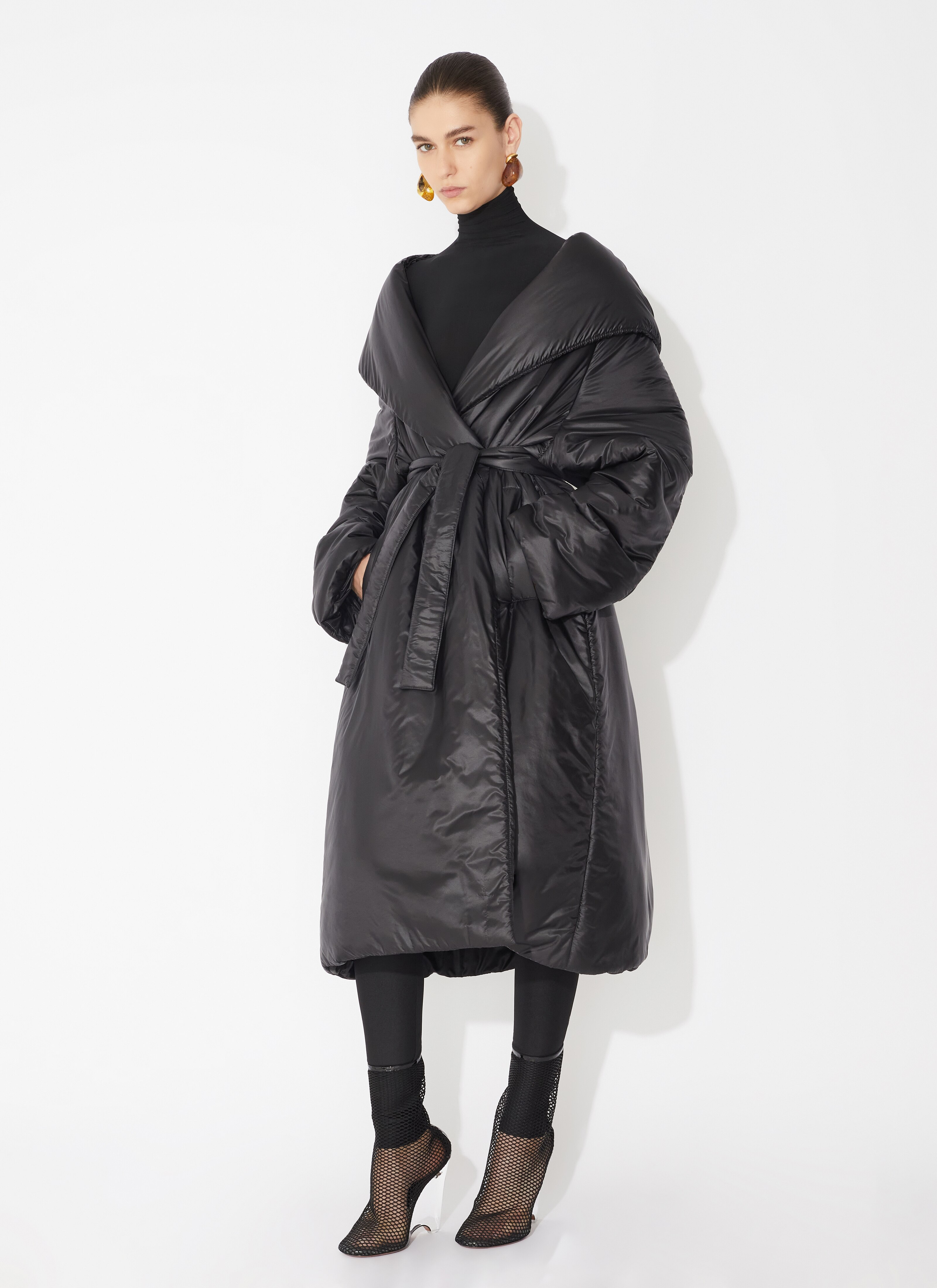 ALAÏA BLACK TRAVEL COAT 