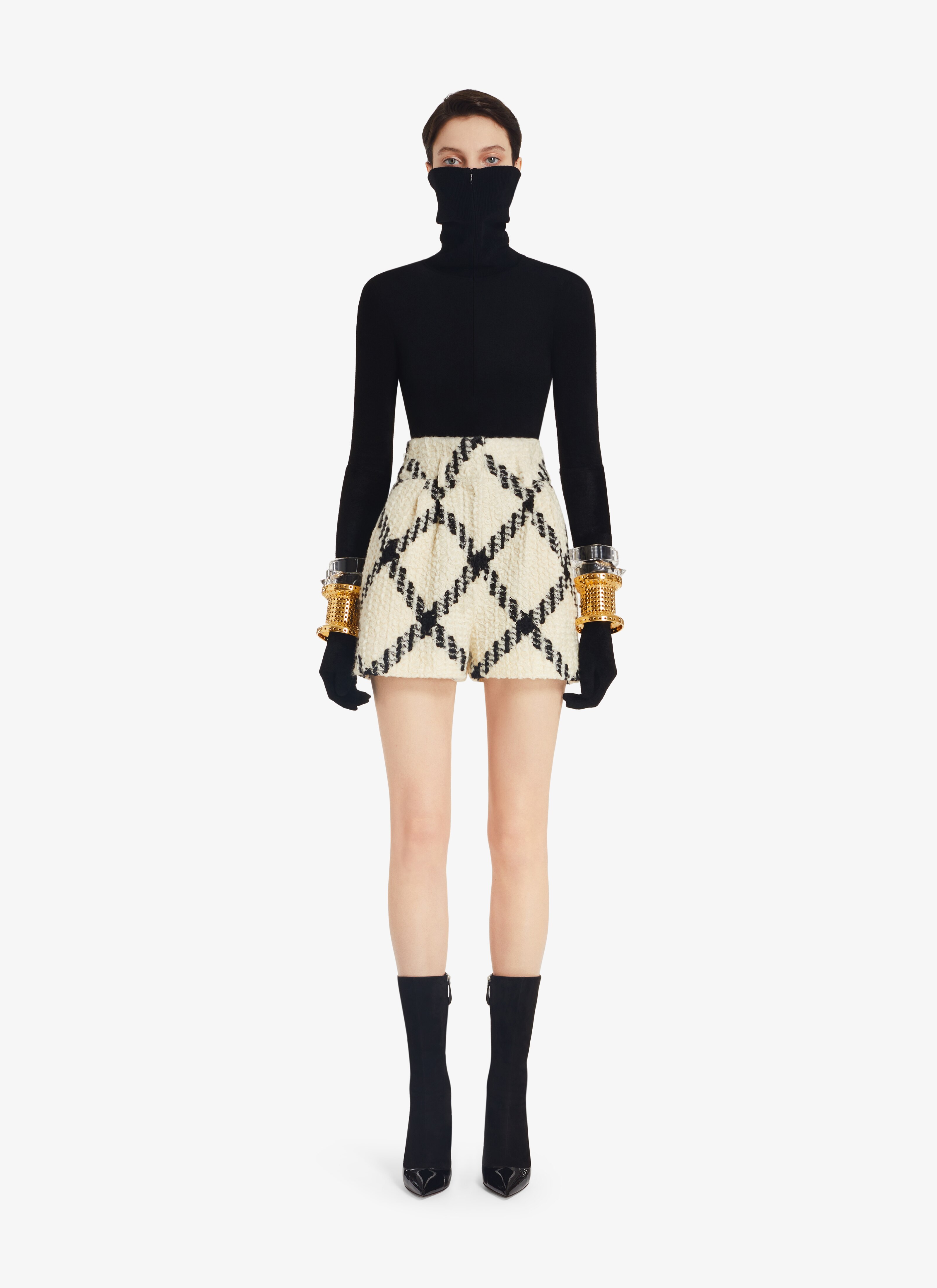 ALAÏA BLACK MINIMALIST TURTLENECK IN WOOL