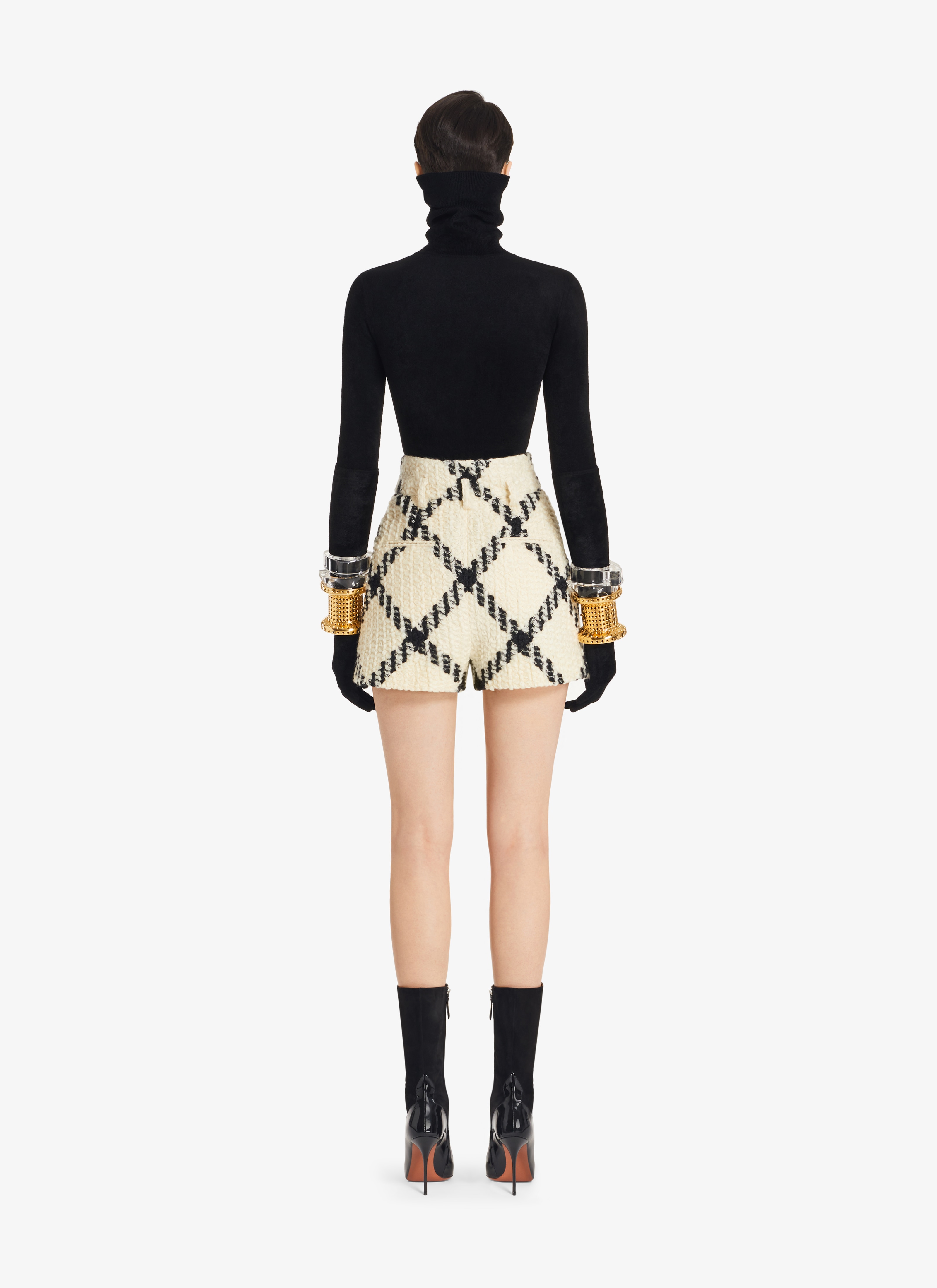 ALAÏA BLACK MINIMALIST TURTLENECK IN WOOL
