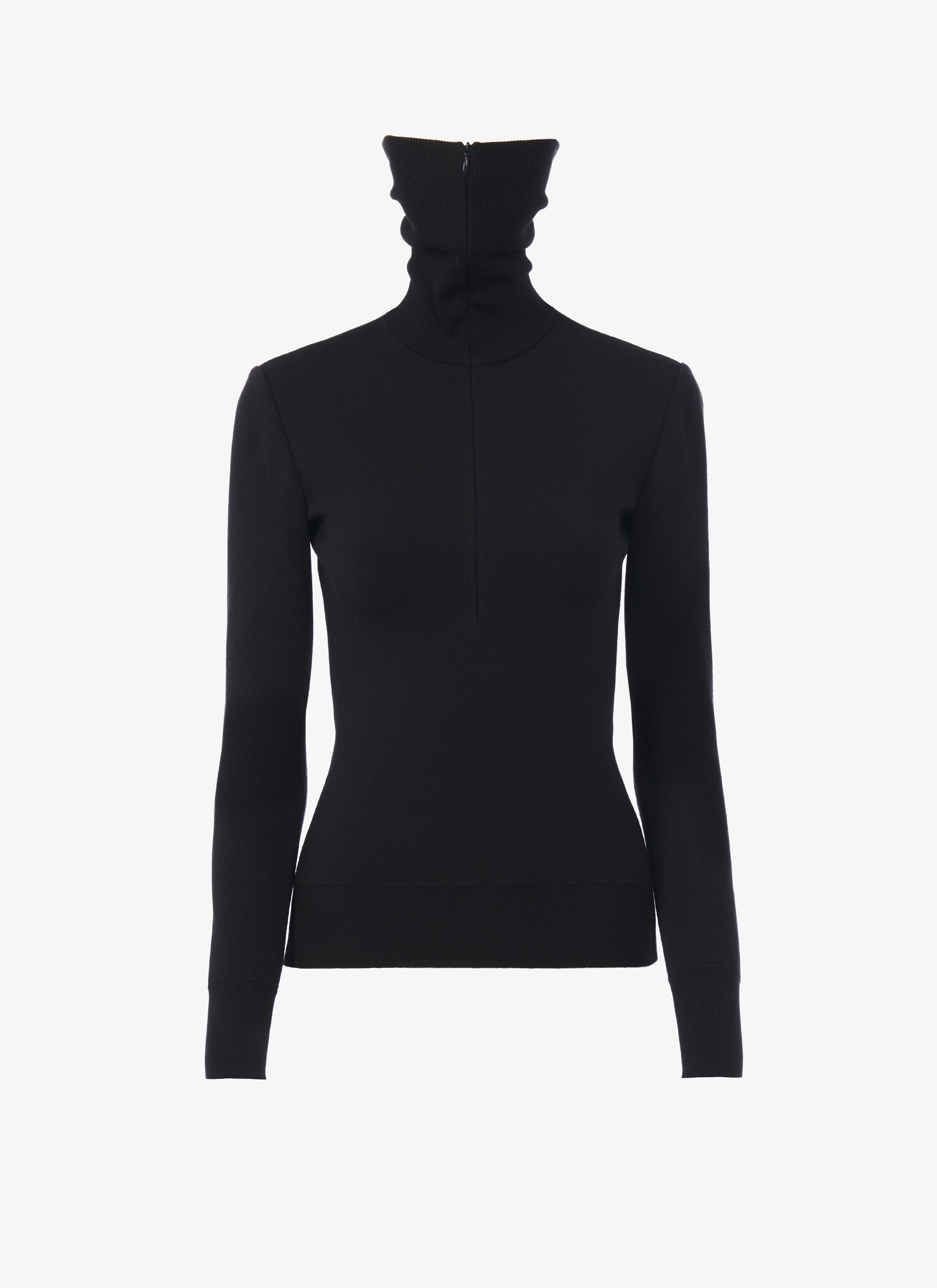 Minimalist turtleneck in wool maison-alaia.com
