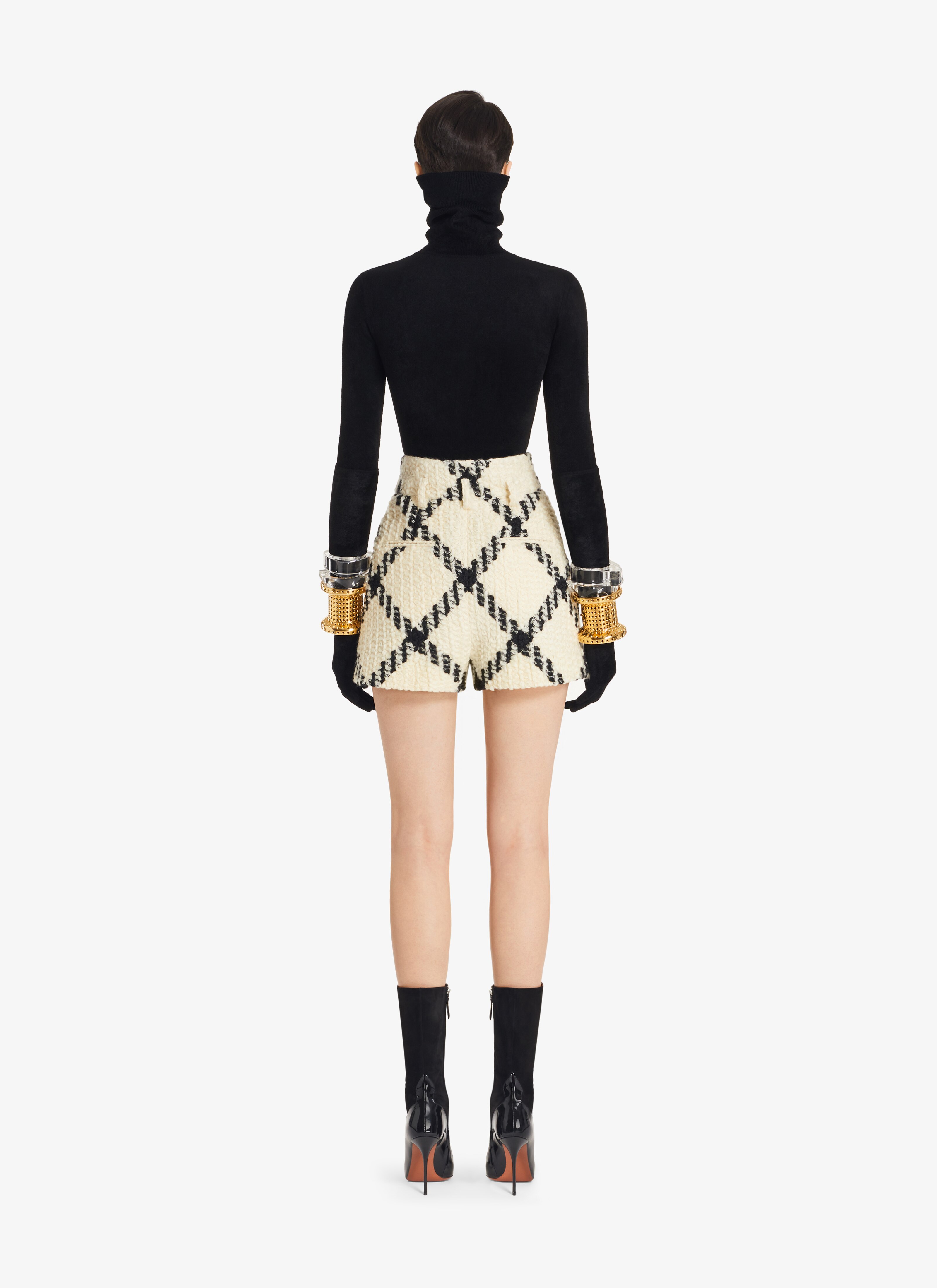 ALAÏA WHITE/BLACK HIGH-WAIST WOOL SHORTS