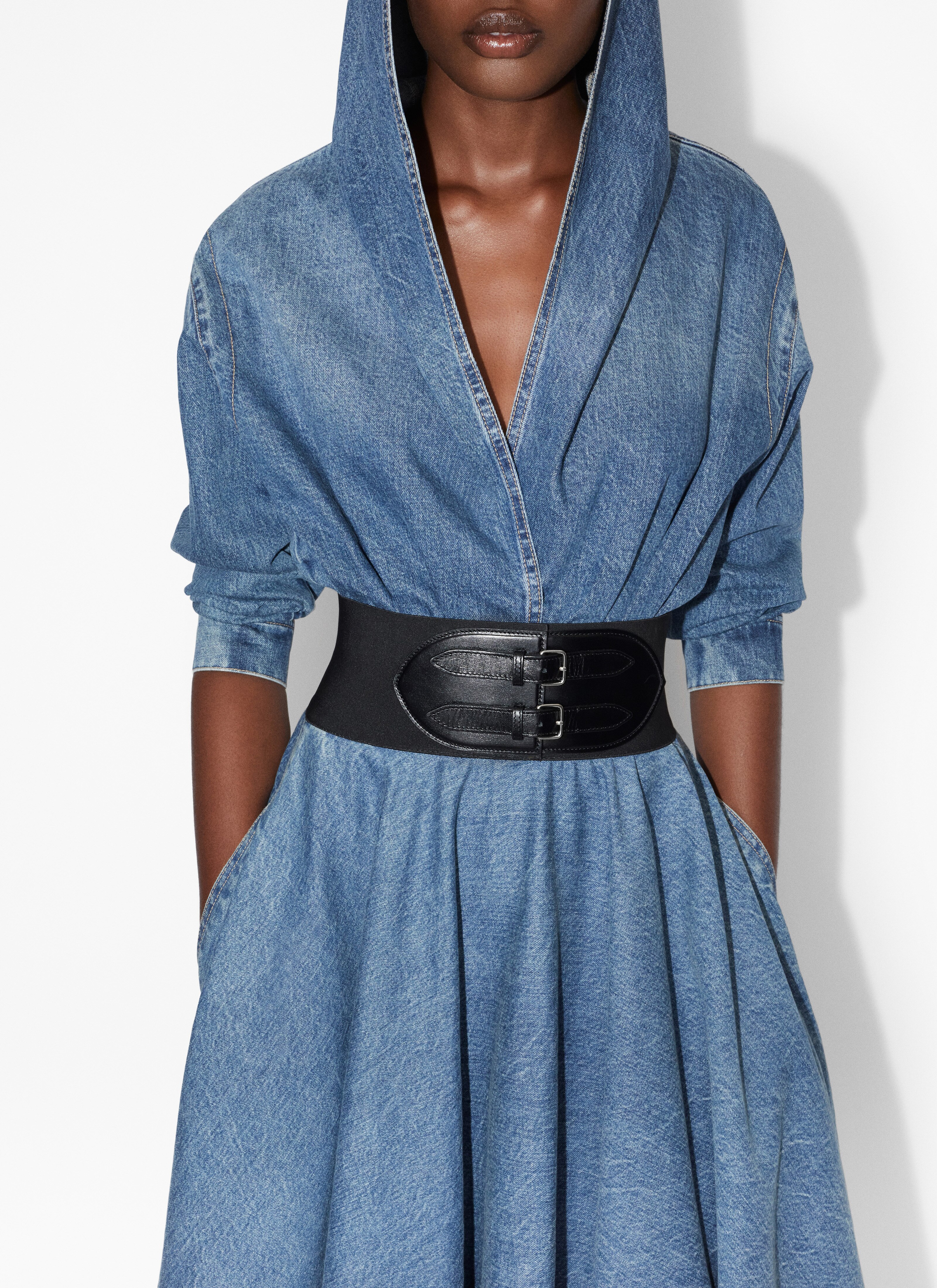 ALAÏA BLUE BELTED DENIM SKIRT