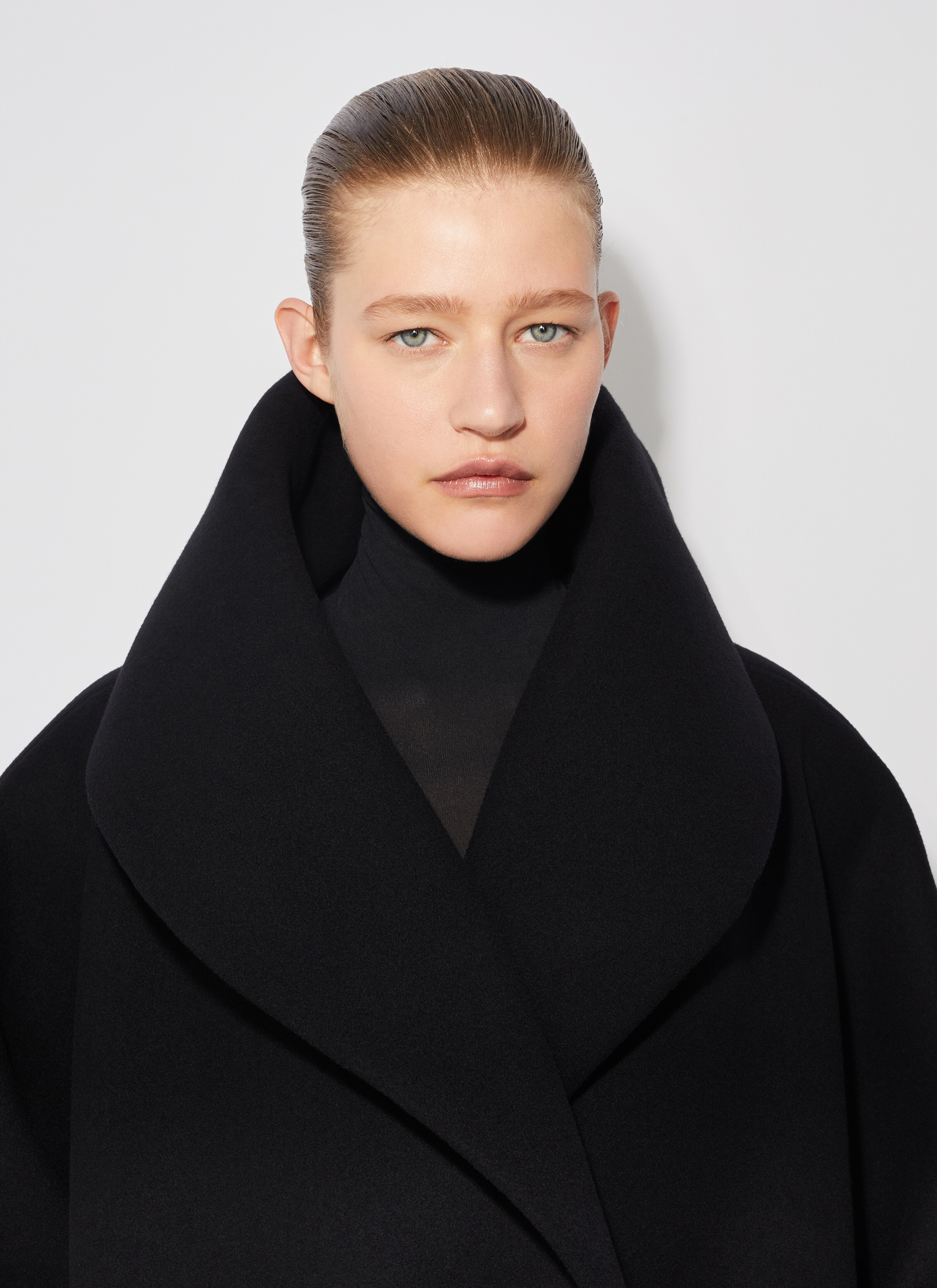 ALAÏA BLACK WOOL COCOON COAT