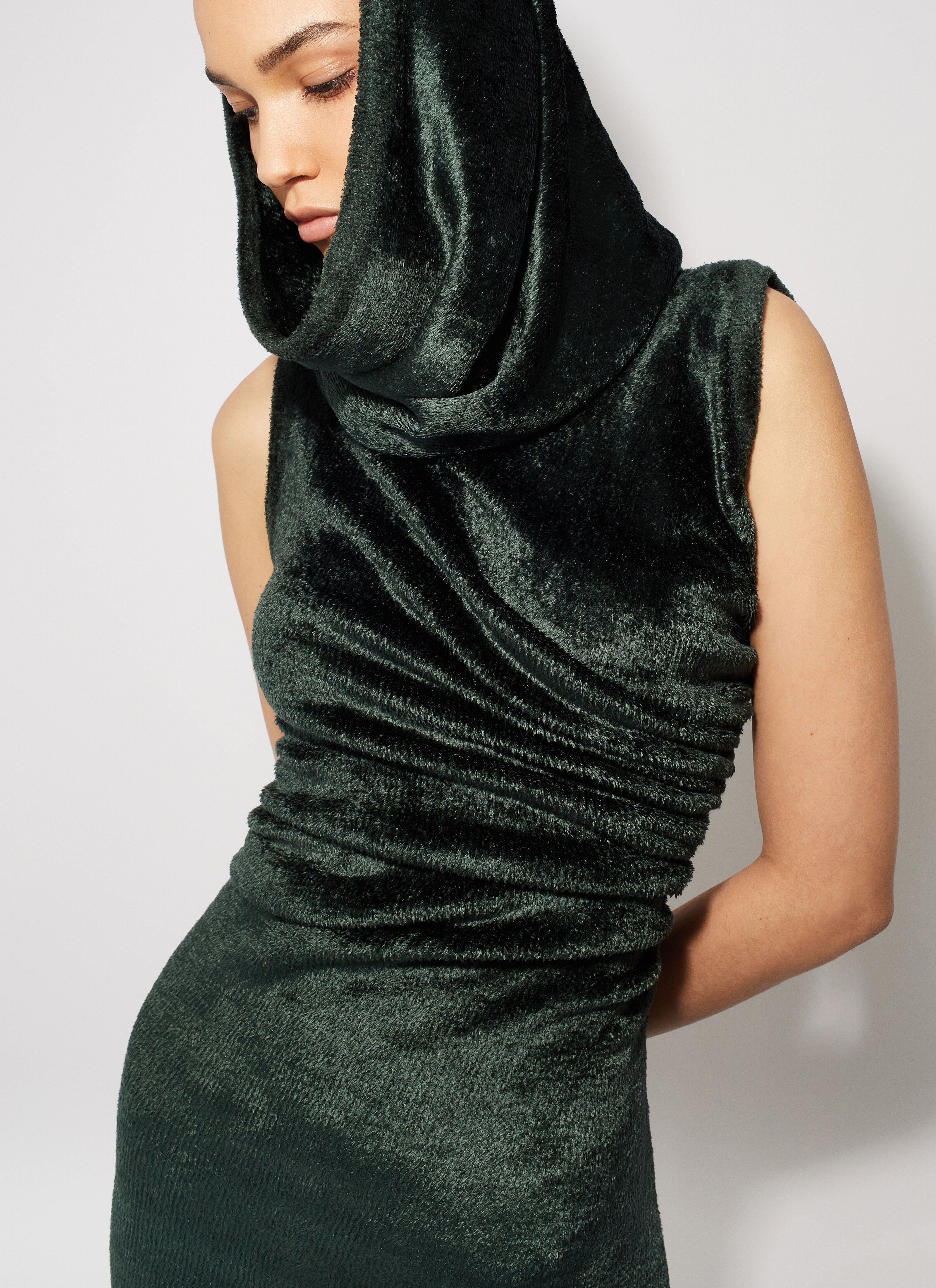 ALAÏA GREEN SHINY VELVET MINI HOOD DRESS