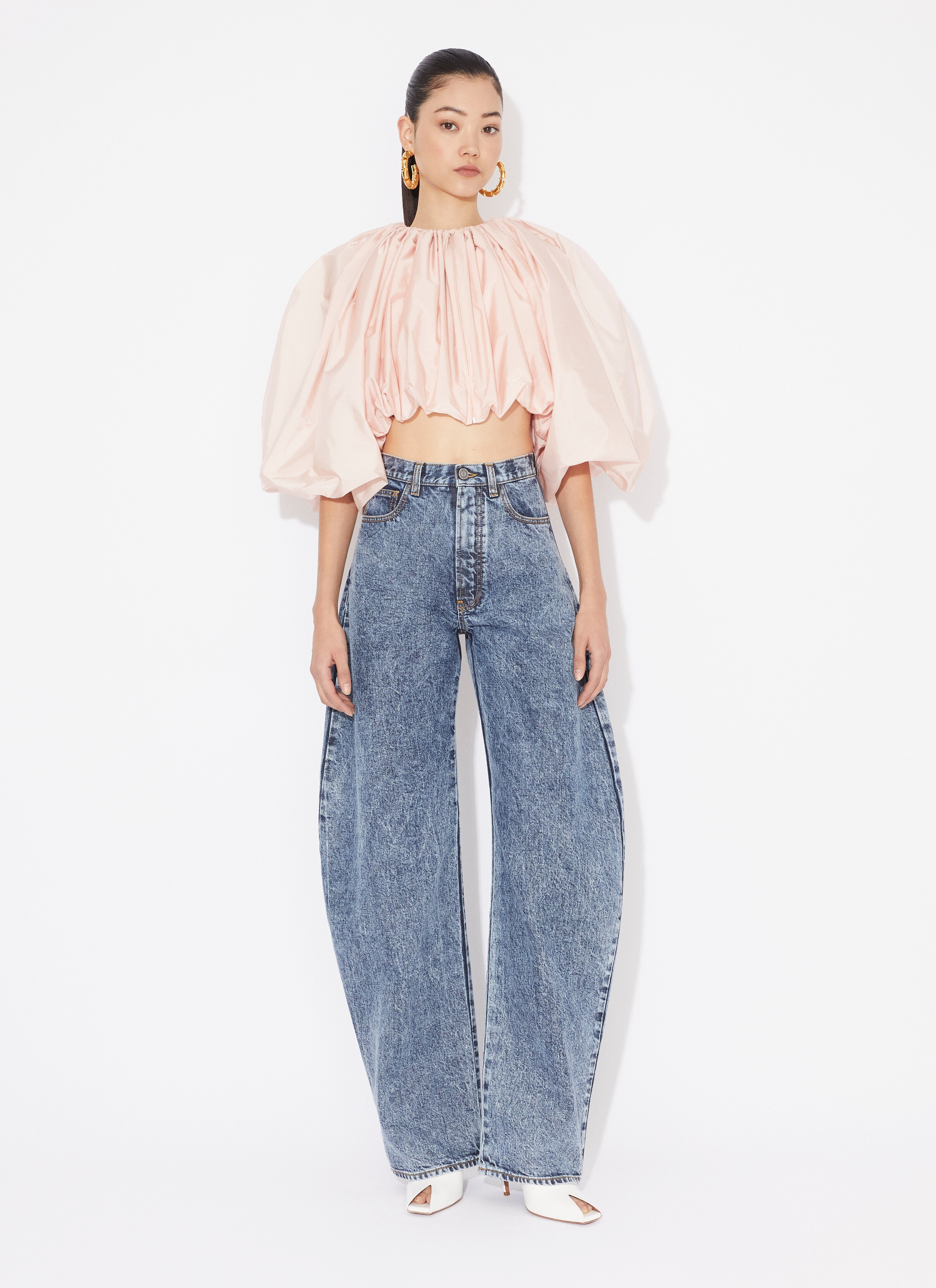 ALAÏA PALE PINK SHORT PUFFED JACKET