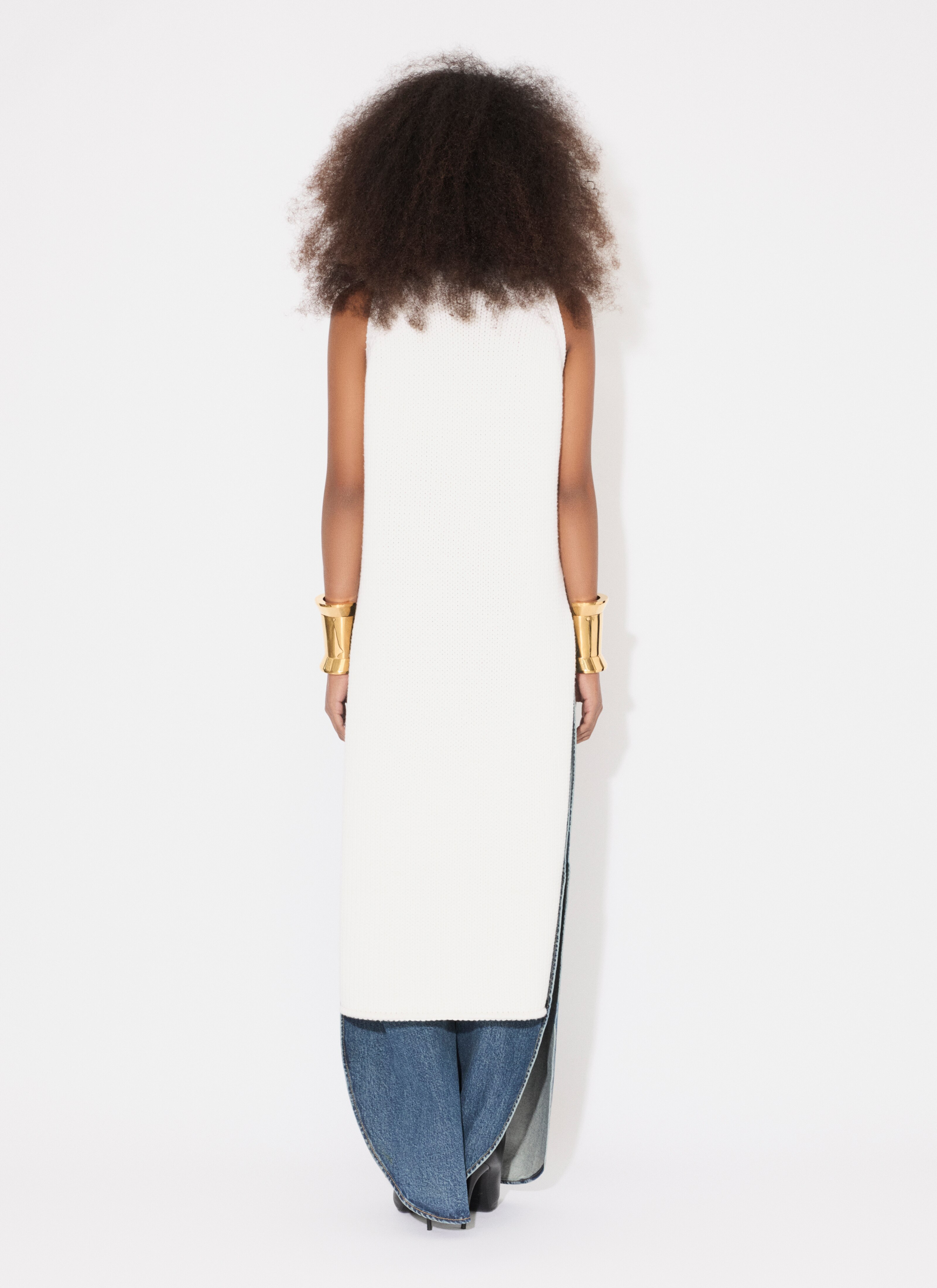 ALAÏA NATURAL WHITE KNITTED CAPE TOP