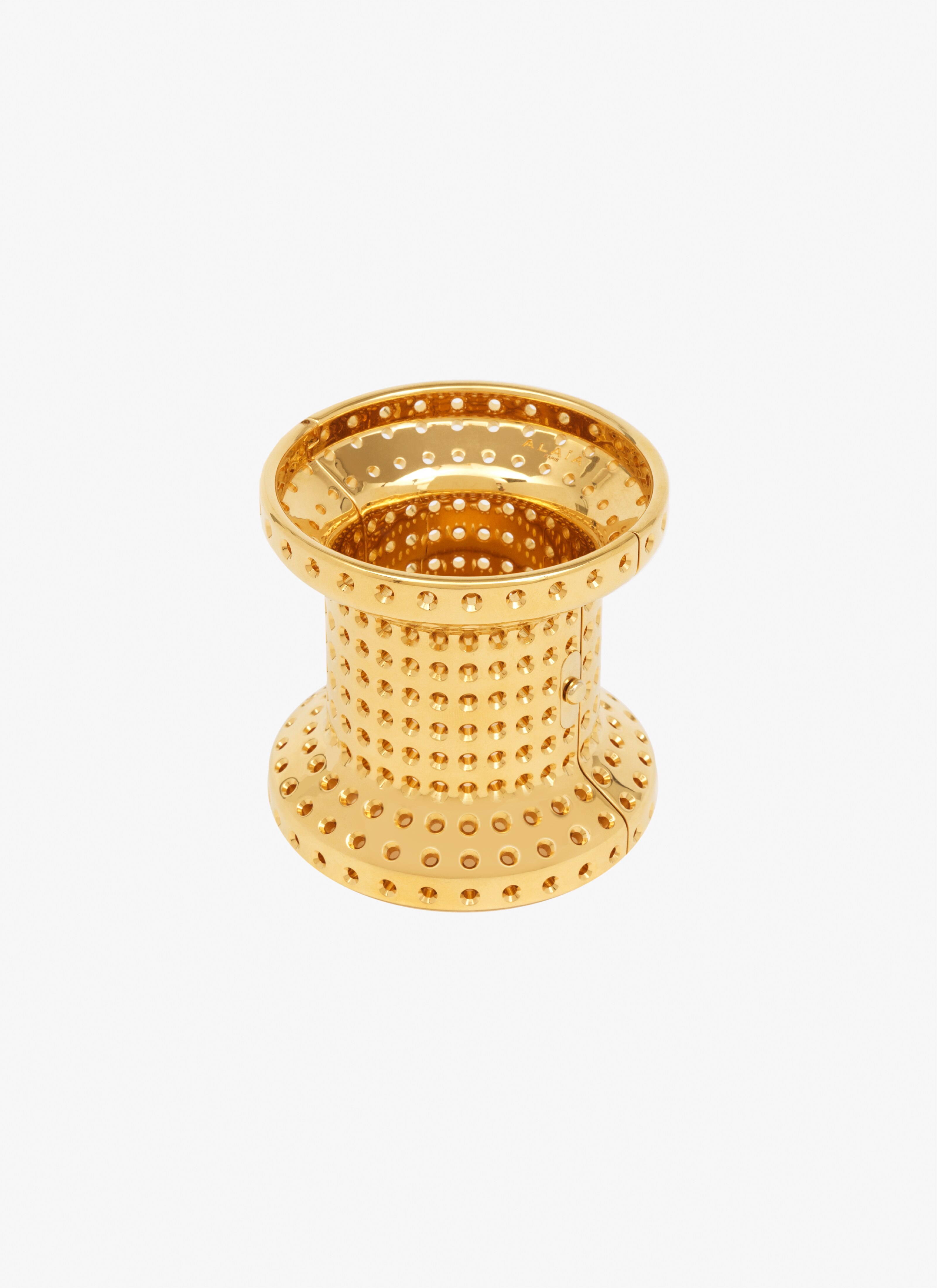 Metallic gold cuff maison-alaia.com