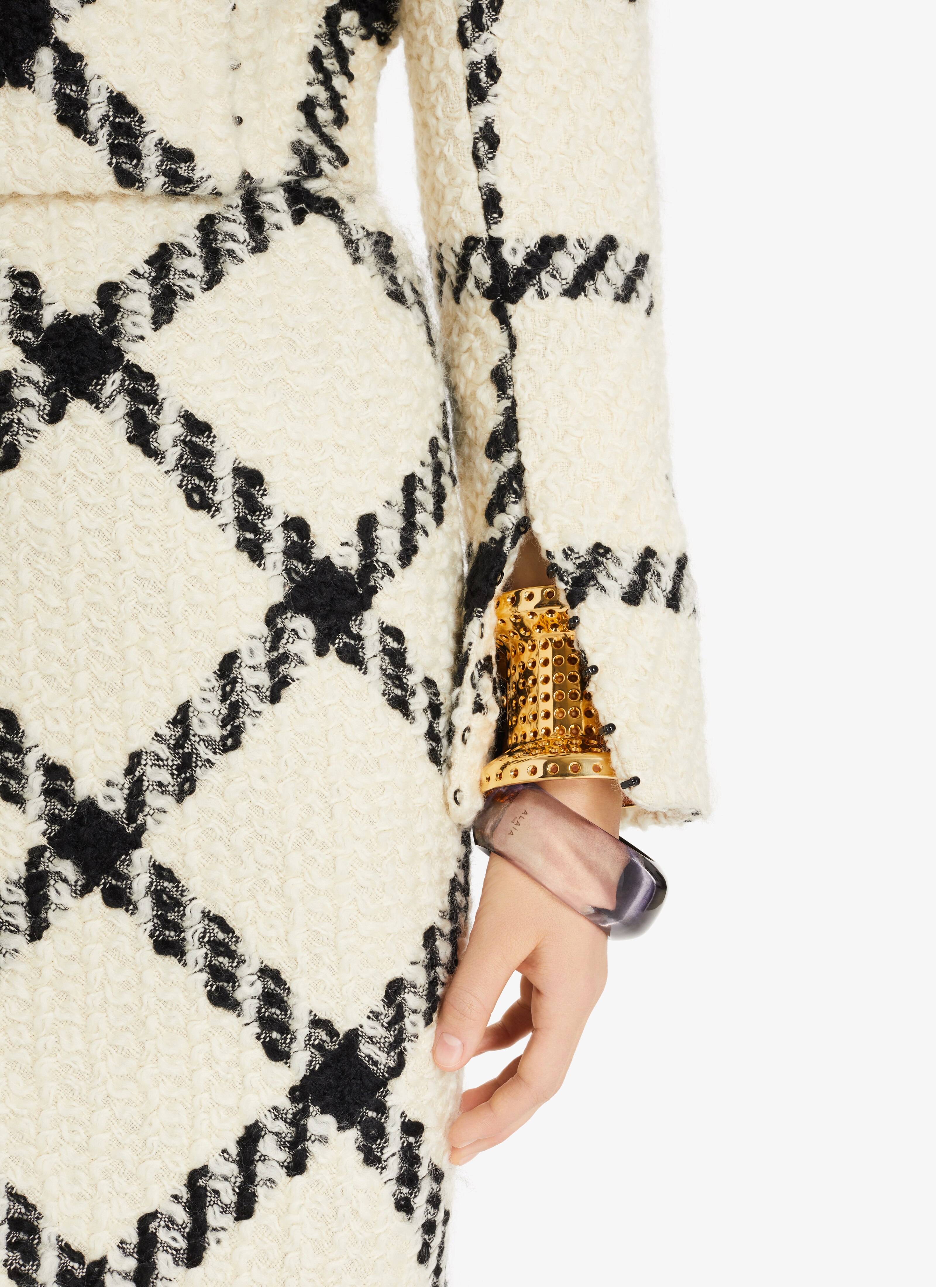 ALAÏA VIOLET PALE PLEXI BOMBE BANGLE