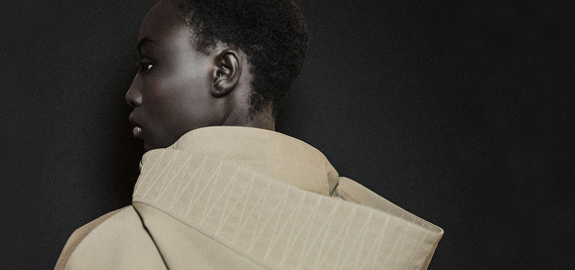 Alaïa | 공식 스토어