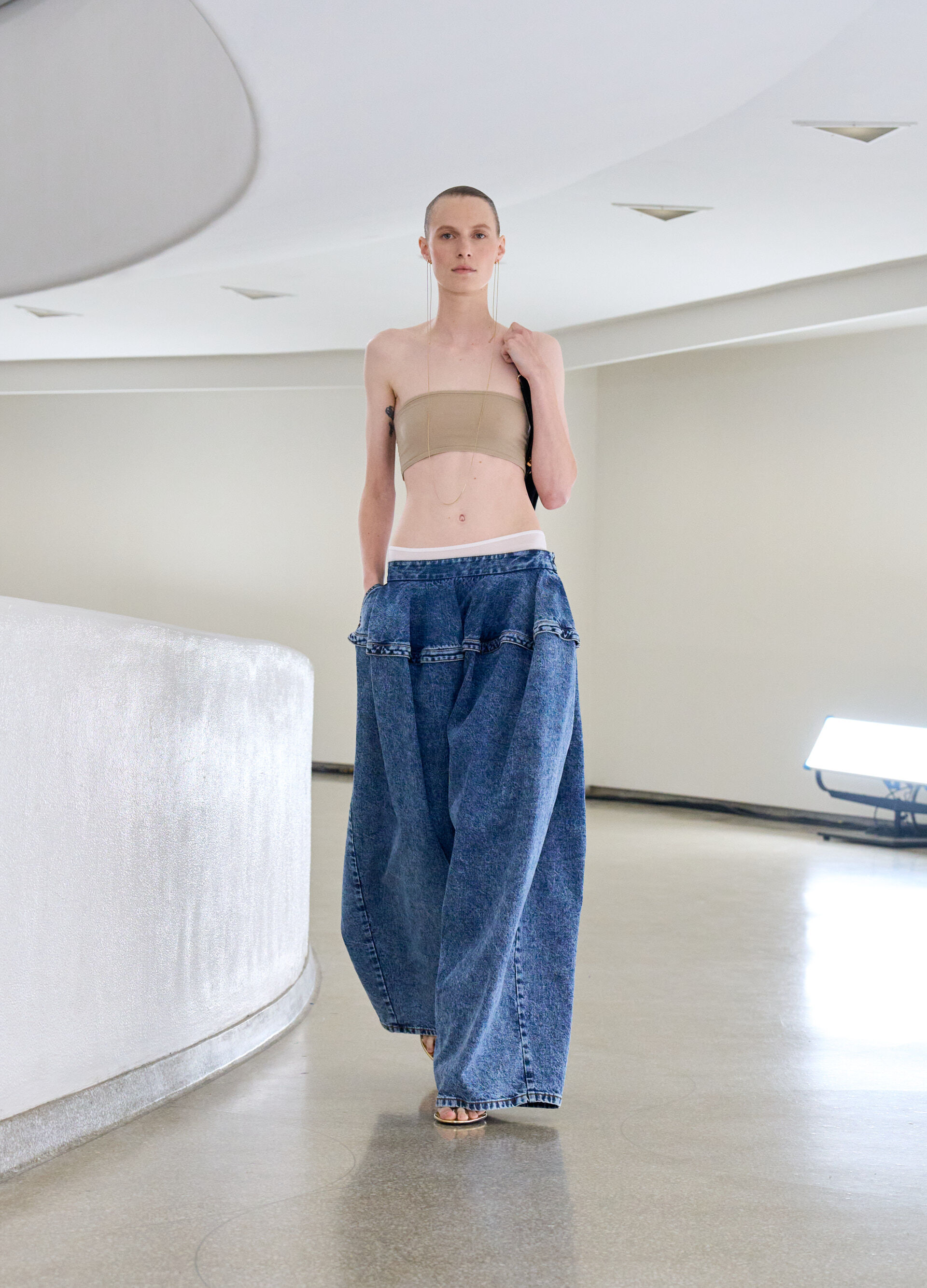 ALAÏA WS25 Show | Winter Spring 2025 collection | ALAÏA QA