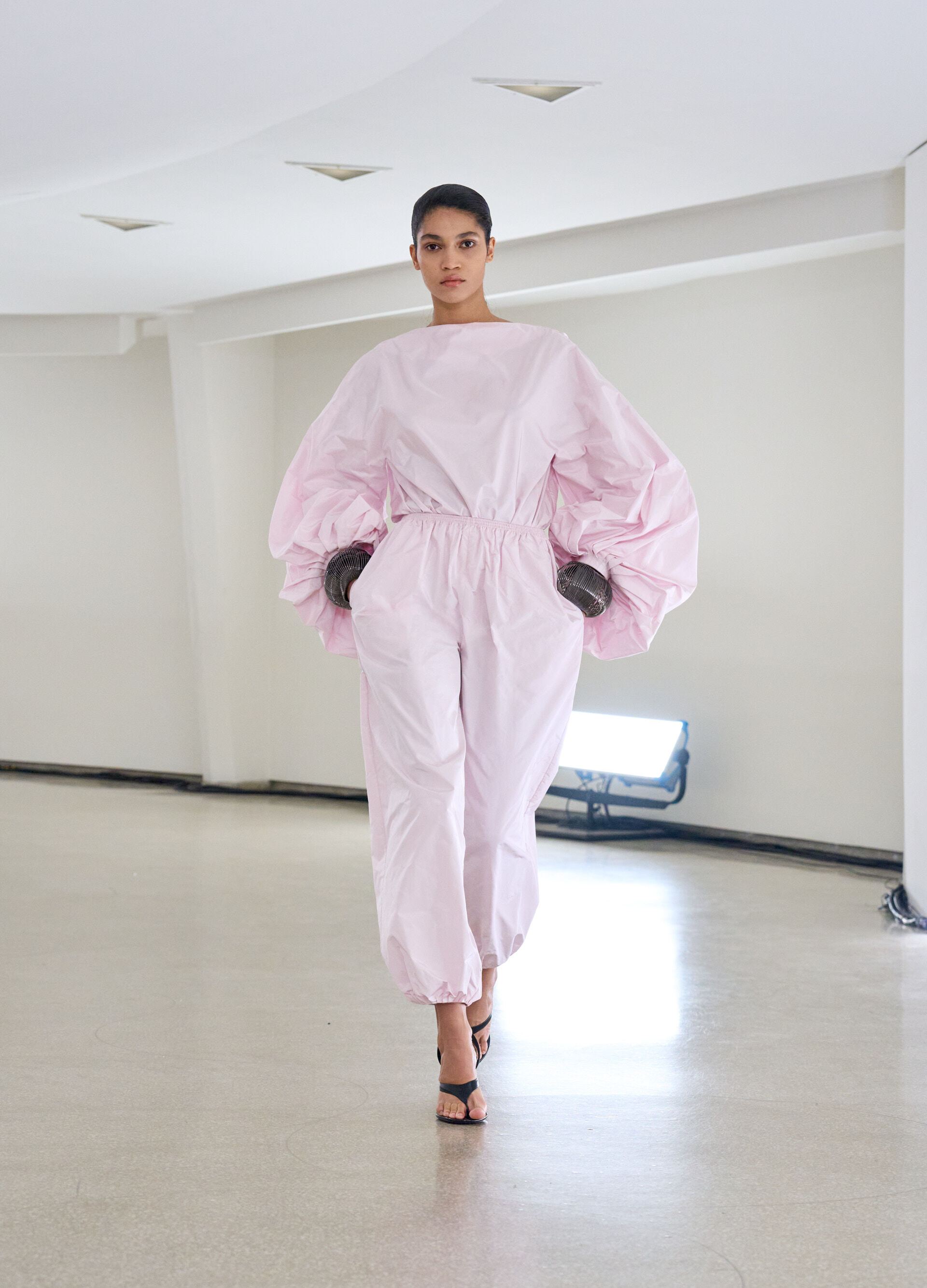 【後払い手数料無料】 ALAÏA WS25 Show | Winter Spring 2025 collection | ALAÏA AE ジャケット・アウター