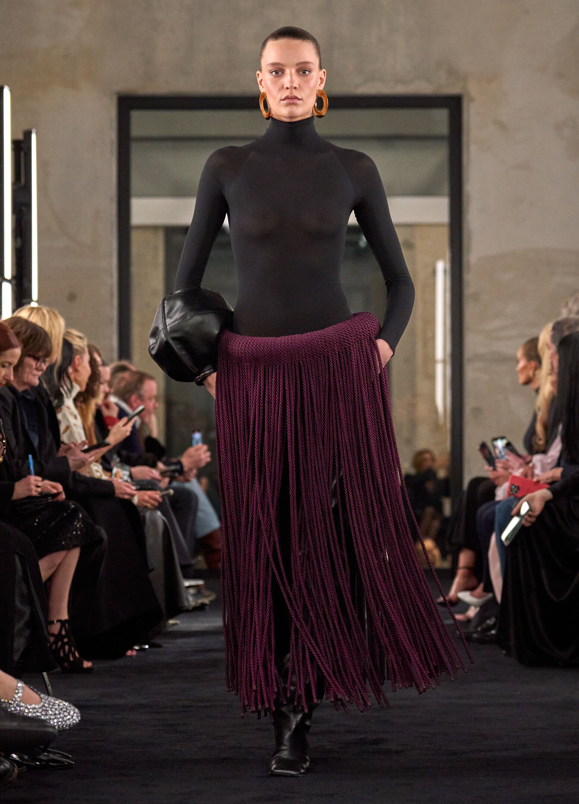 ALAÏA SF25 SHOW | SUMMER FALL 2025 | ALAÏA RS ALAÏA SF25 SHOW | SUMMER FALL 2025 | ALAÏA RS