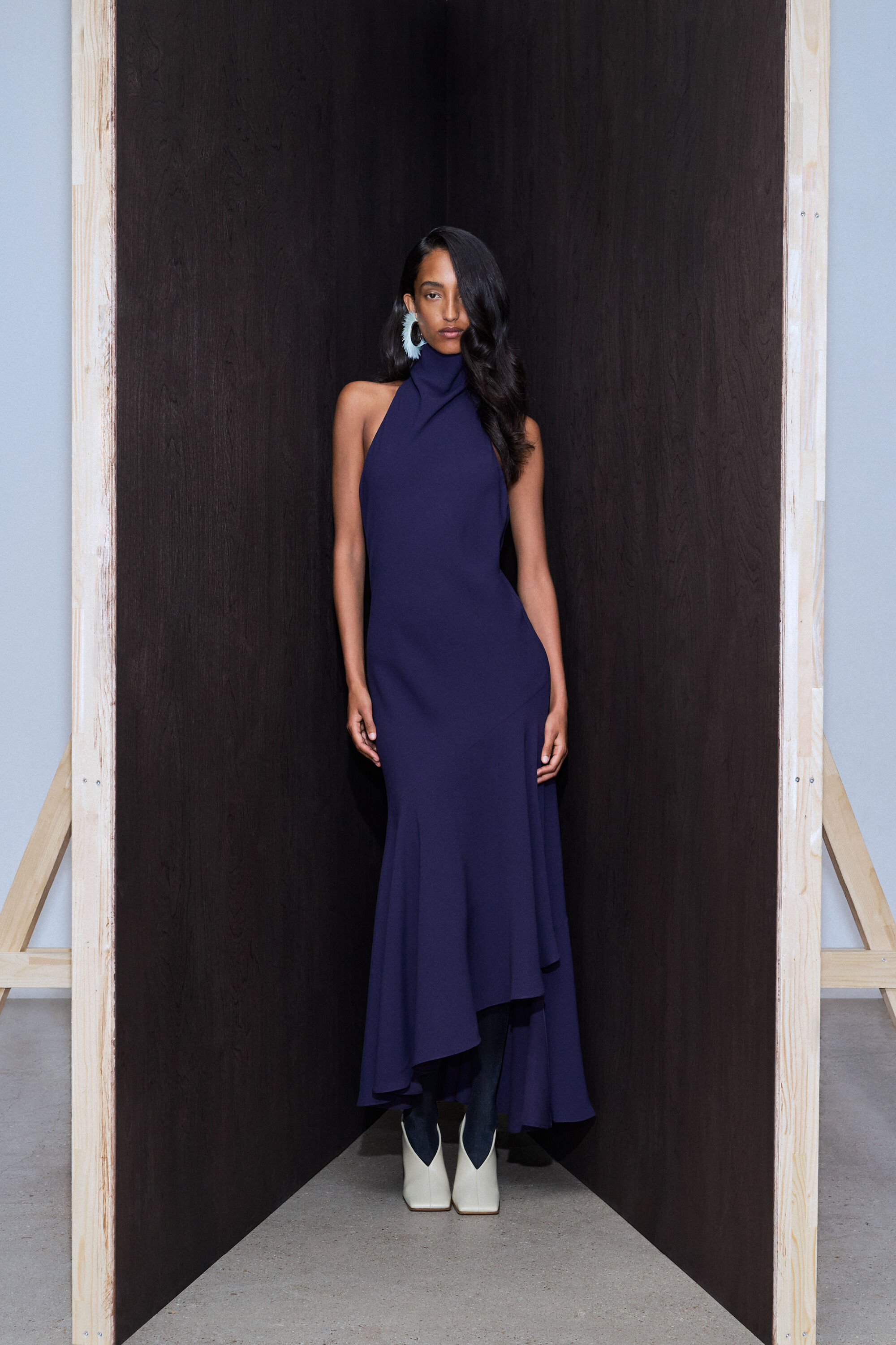 ALAÏA TW official | Clothing, bags, shoes and accessories