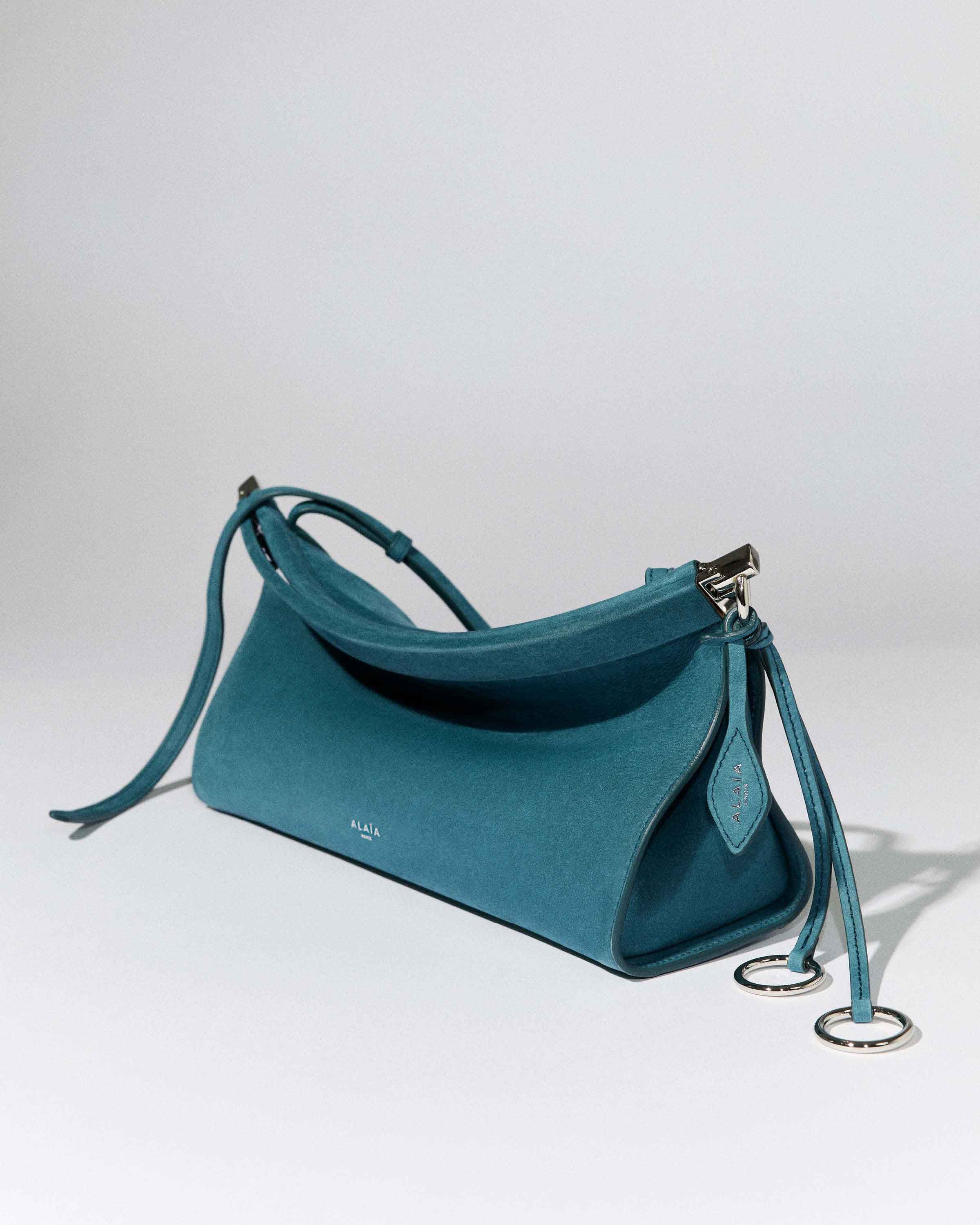 ALAÏA HONEY LE TECKEL MEDIUM BAG IN POLYURETHANE AND AYERS LEATHER