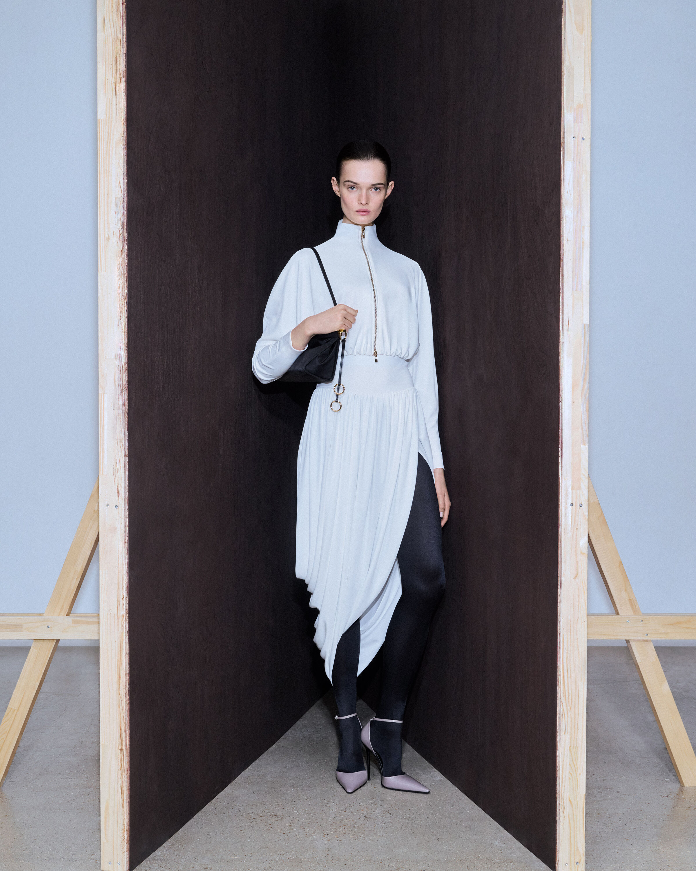 ALAÏA WS26 アーキタイプ キャンペーン | アライア 公式ストア