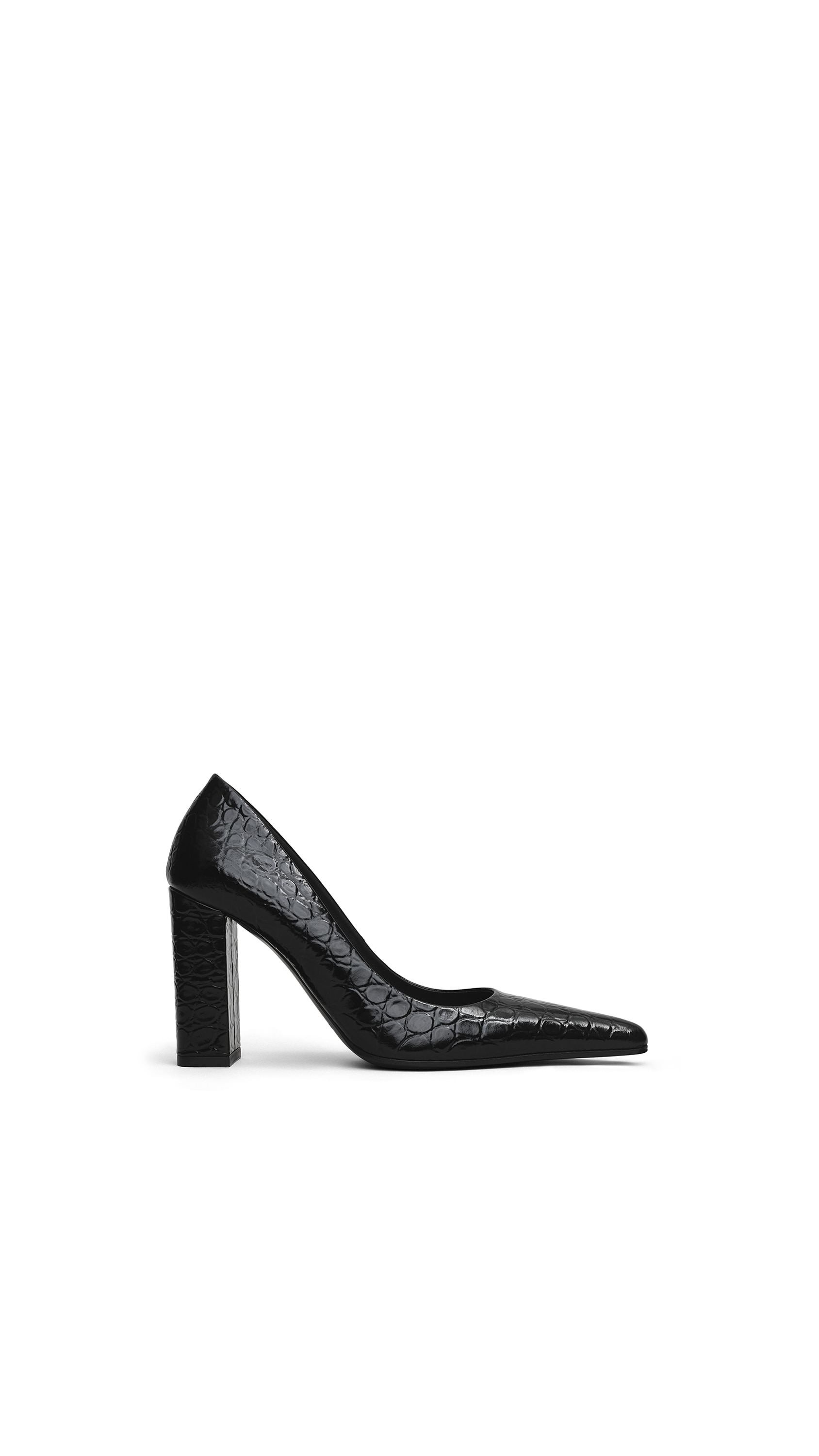 POINTY TOE PUMPS IN CALFSKIN