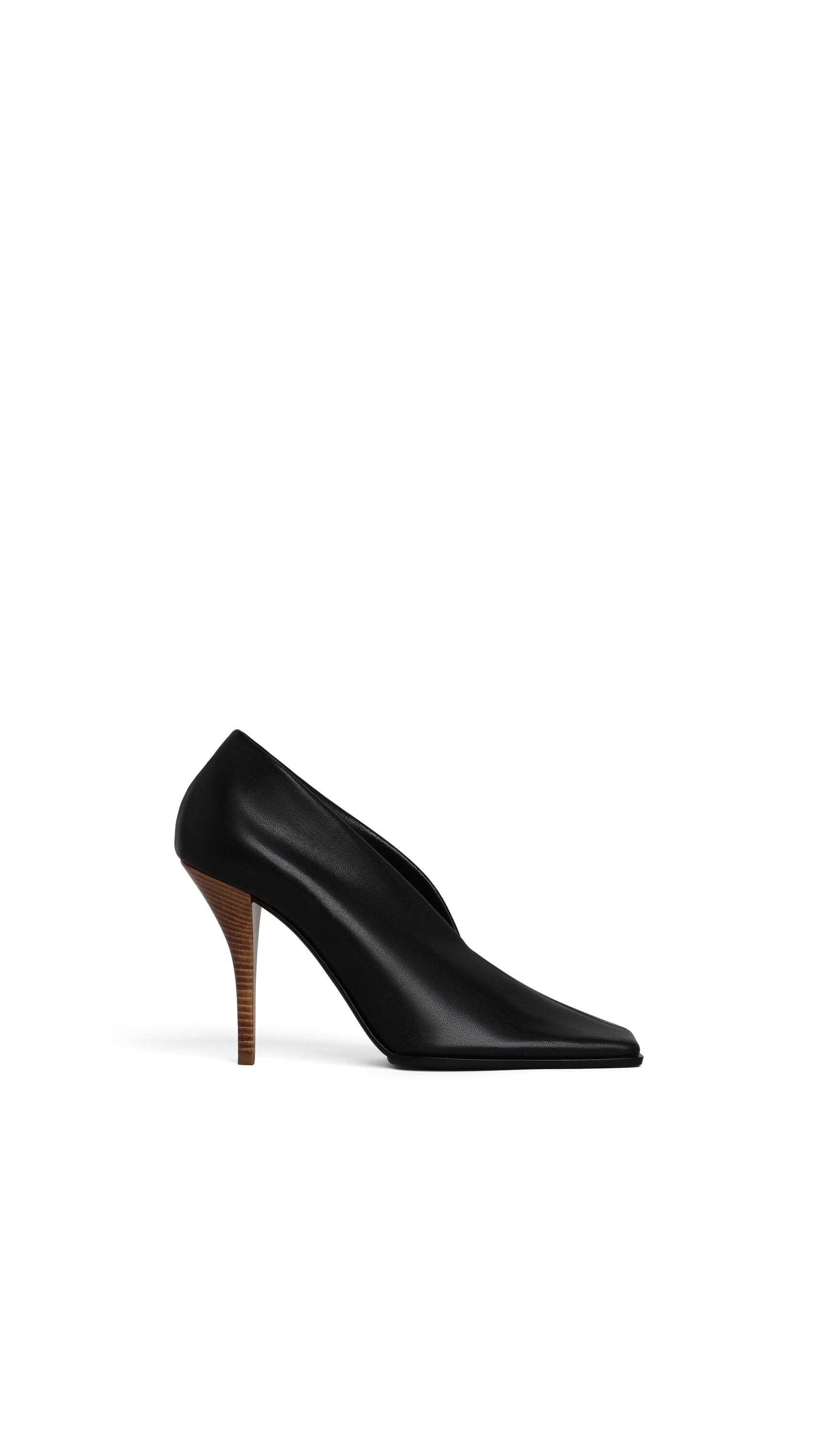 SOFT SQUARE PUMPS IN LEATHER